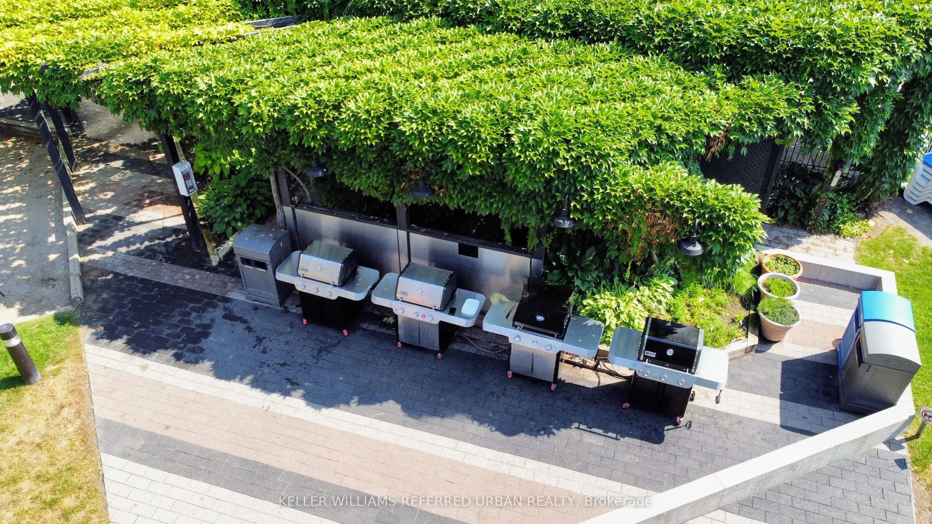 701 King Street W, #904