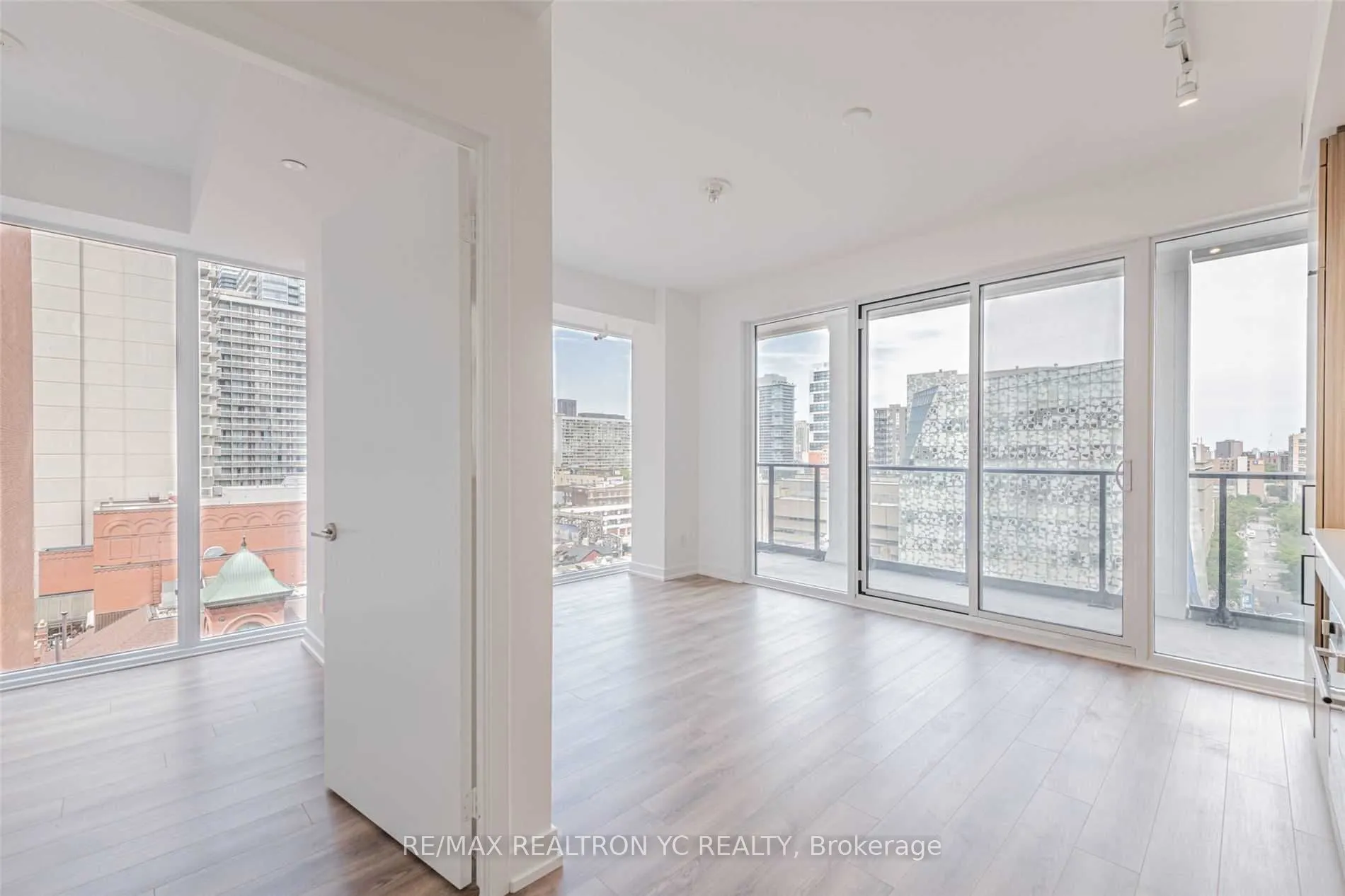 20 Edward Street, #717