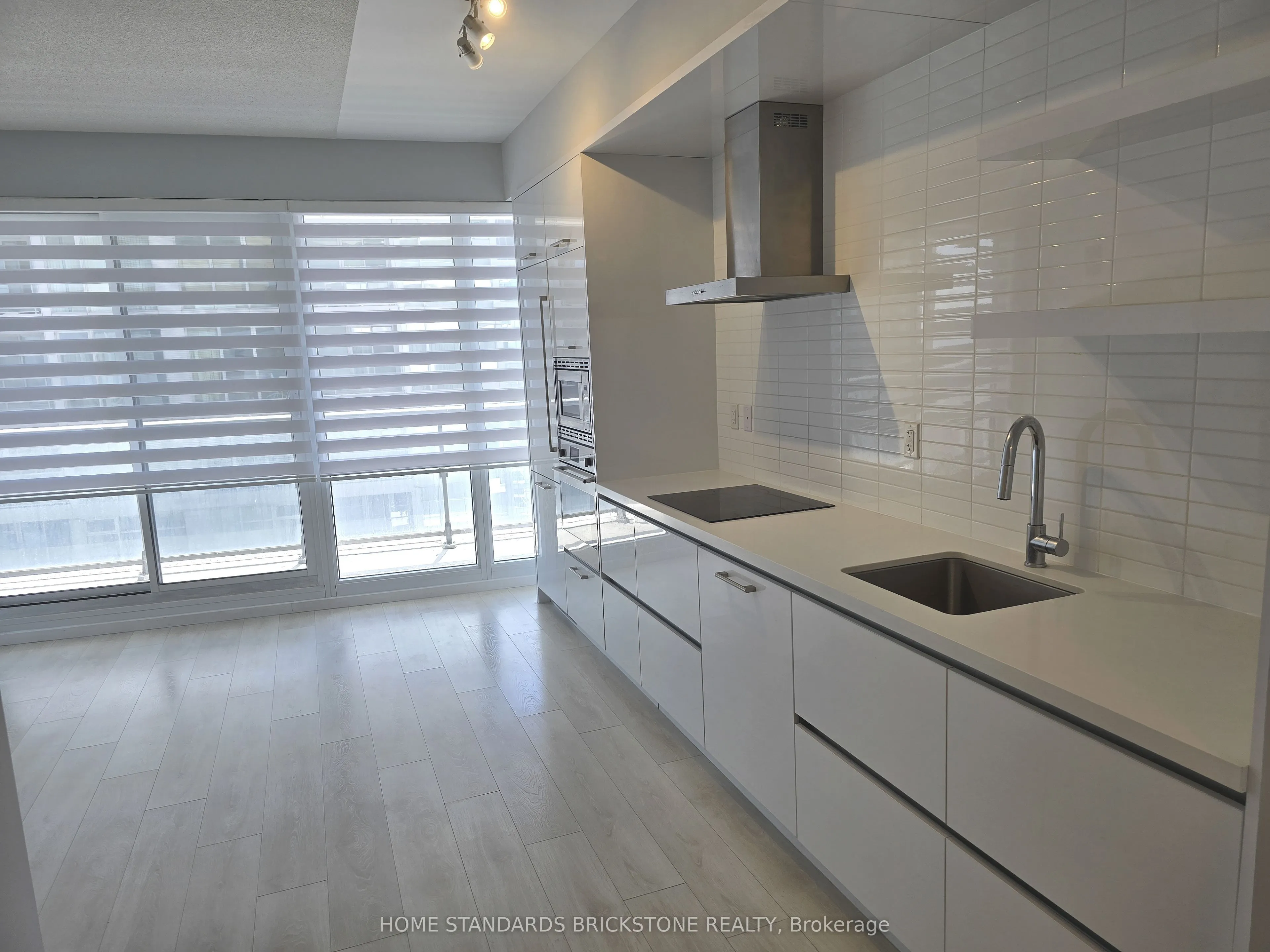 2221 Yonge Street, #3106