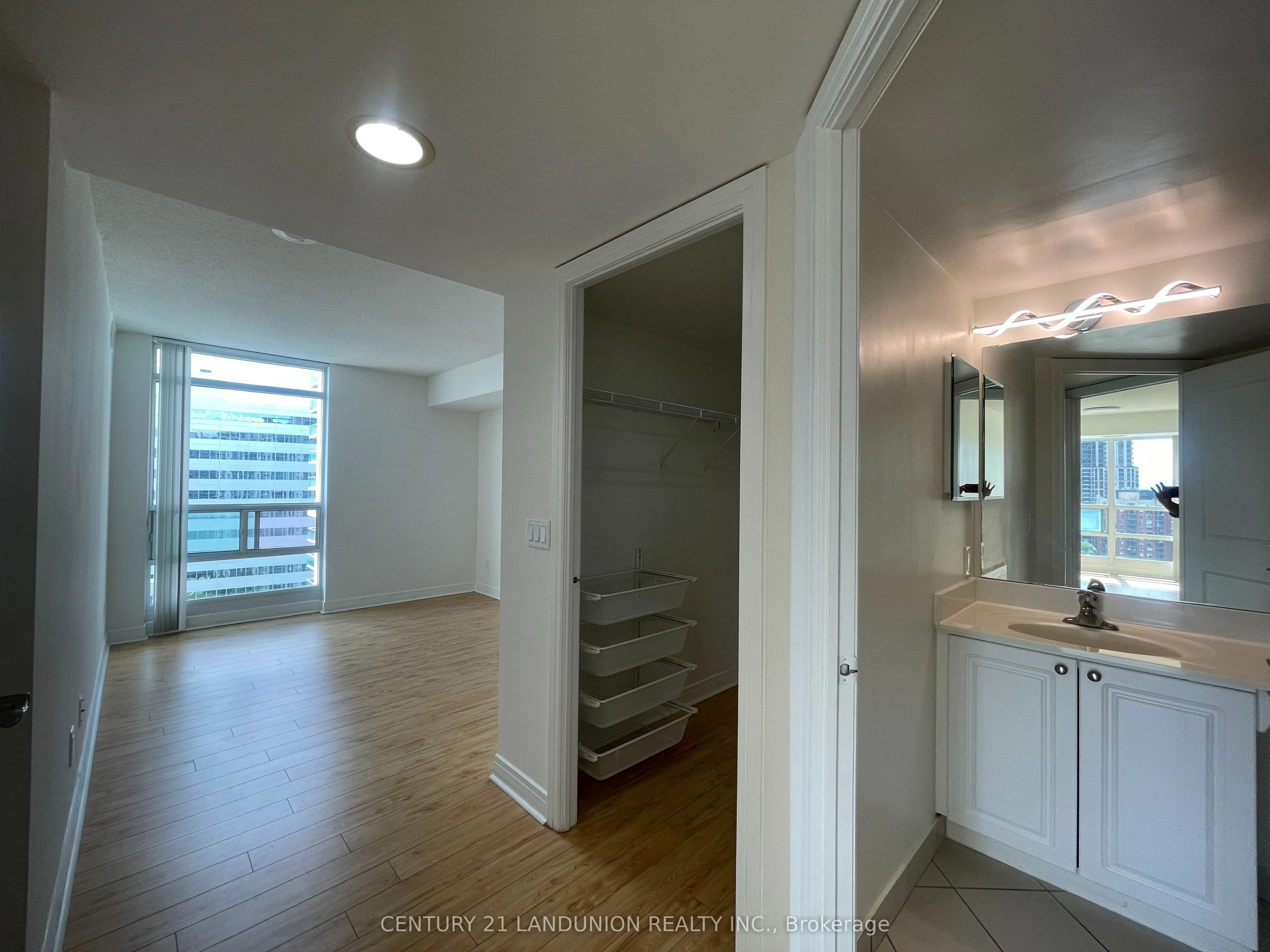 35 Bales Avenue, #2115