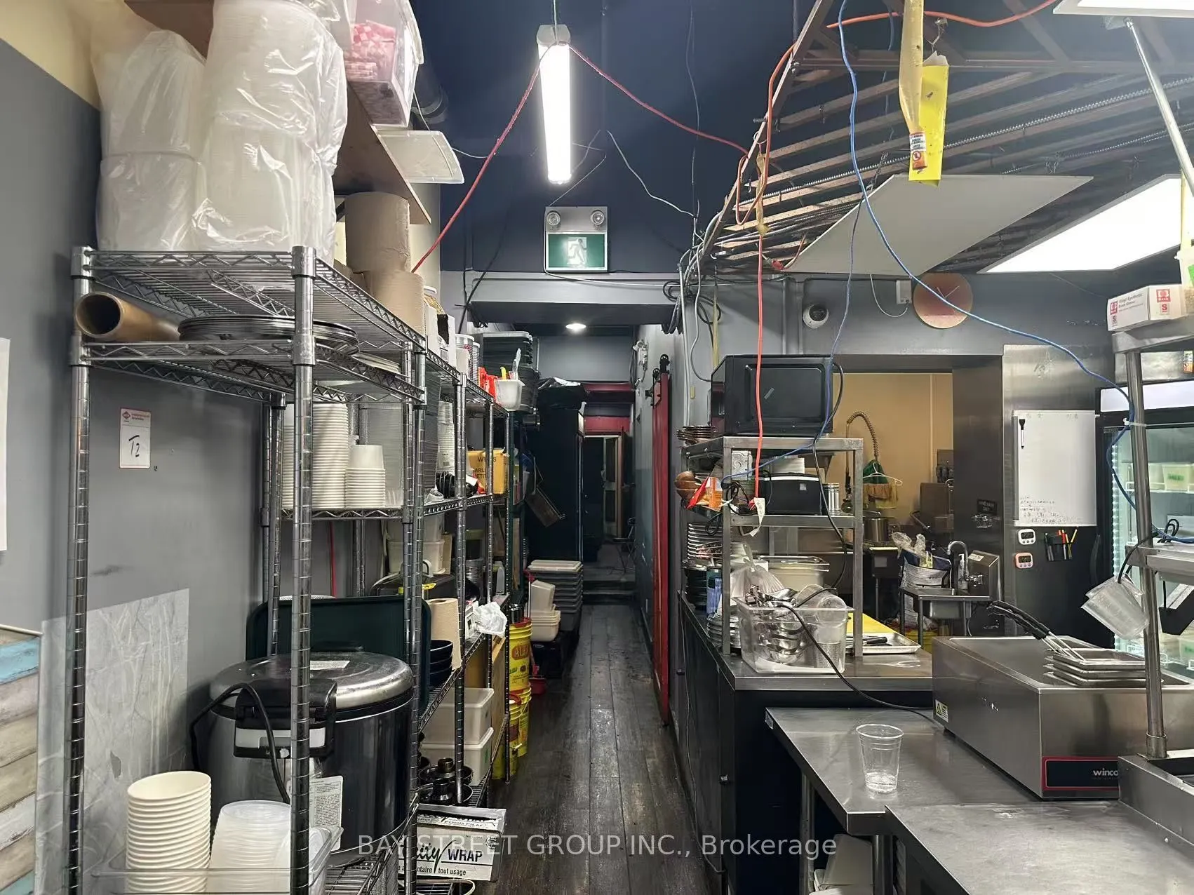382 Spadina Avenue