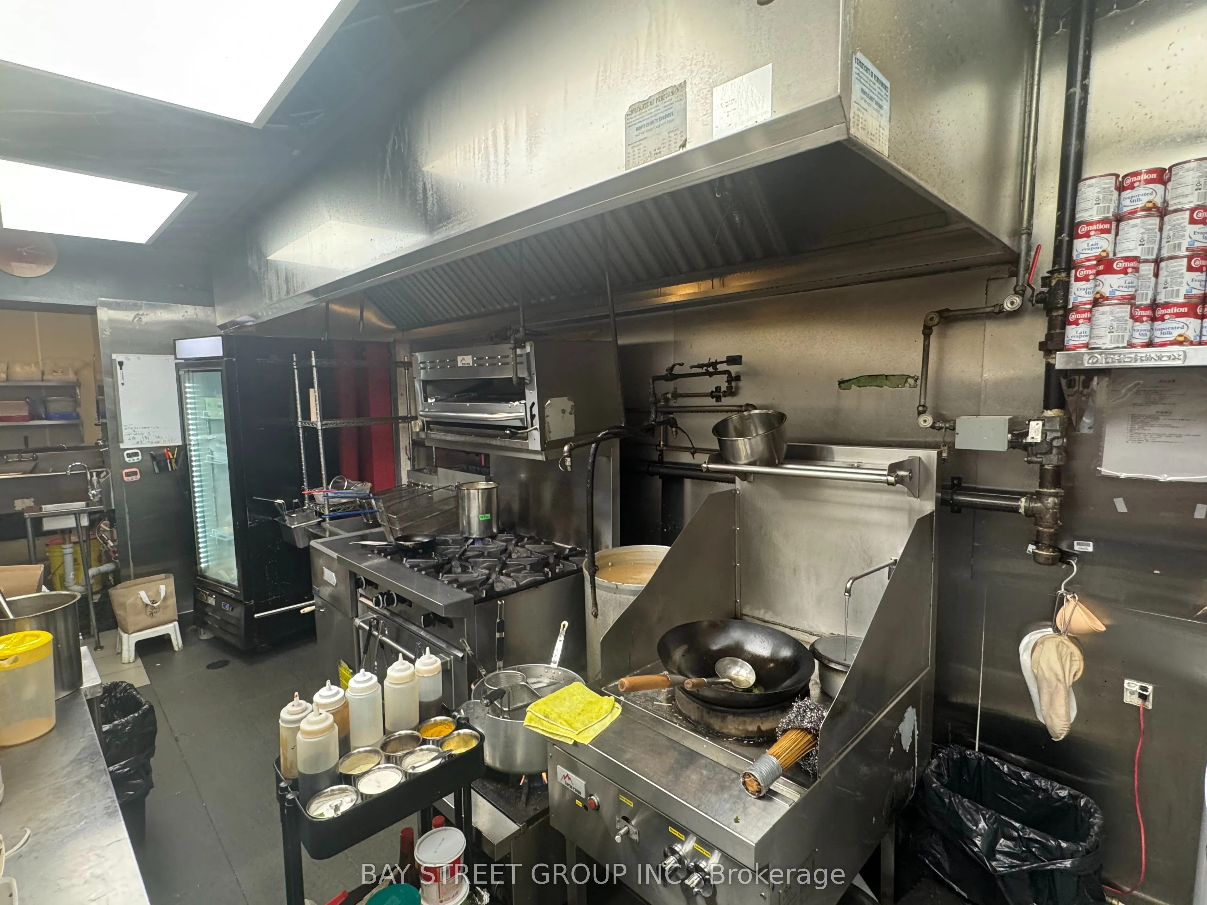 382 Spadina Avenue