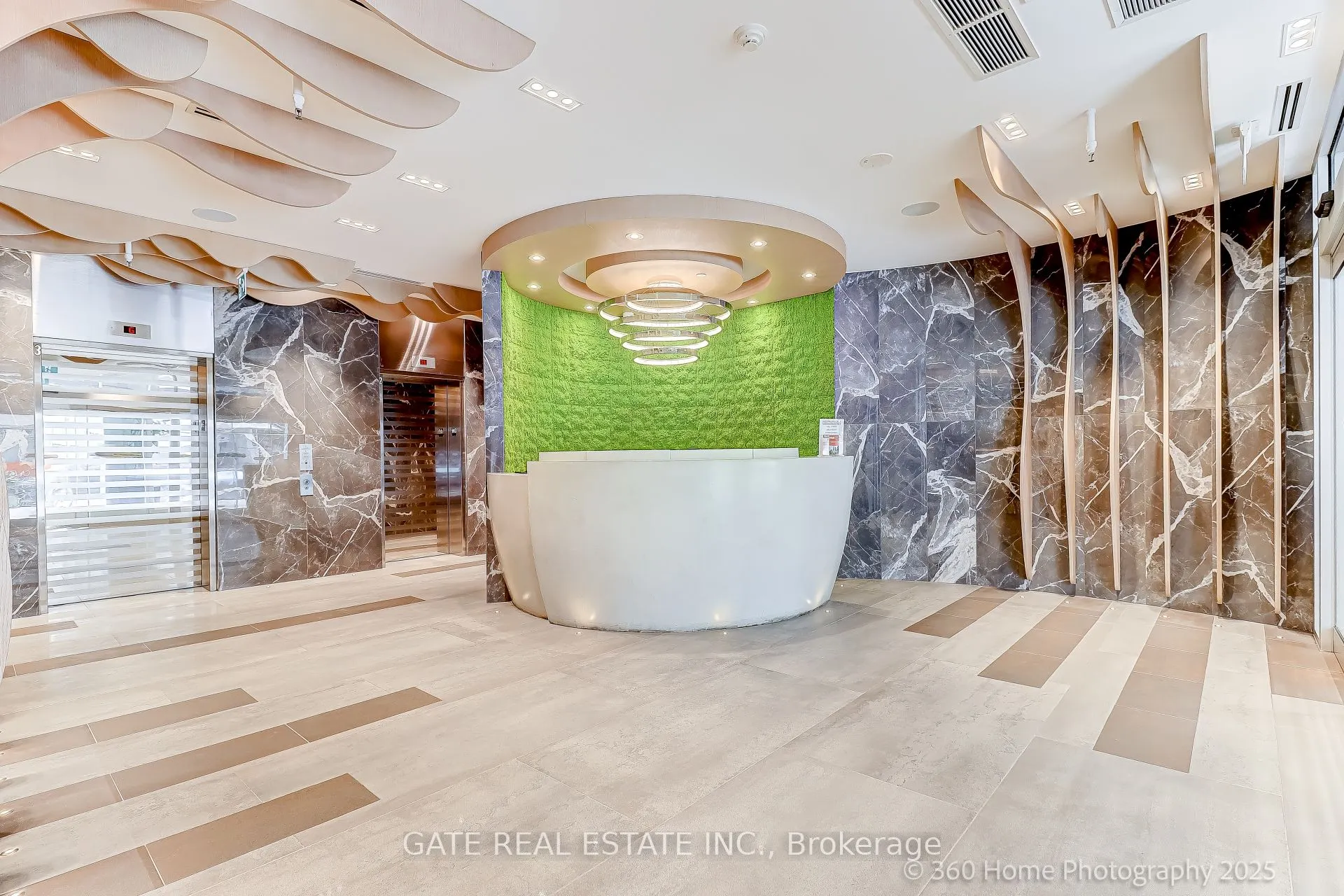 21 Carlton Street, #1705
