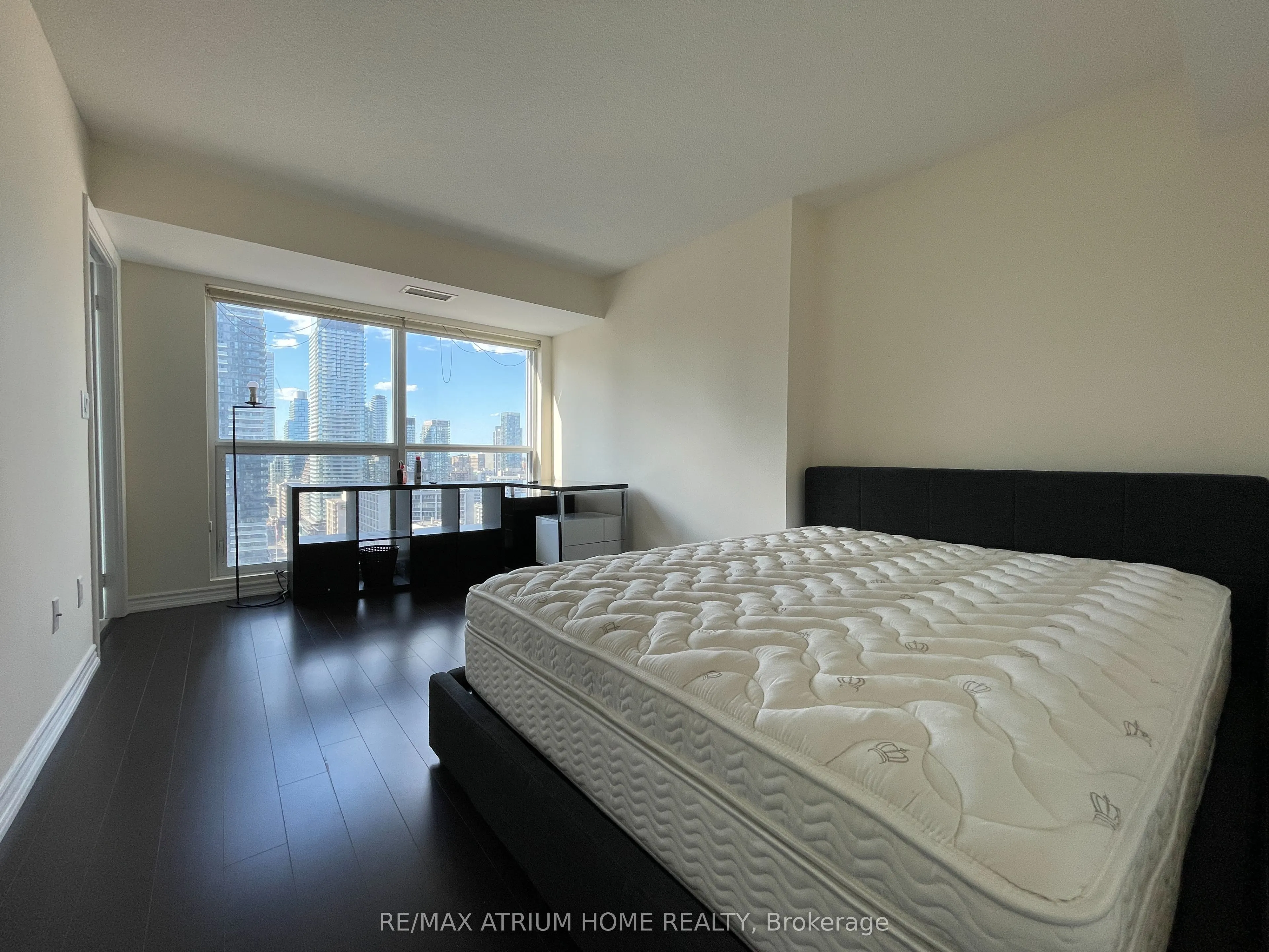 386 Yonge Street, #2602