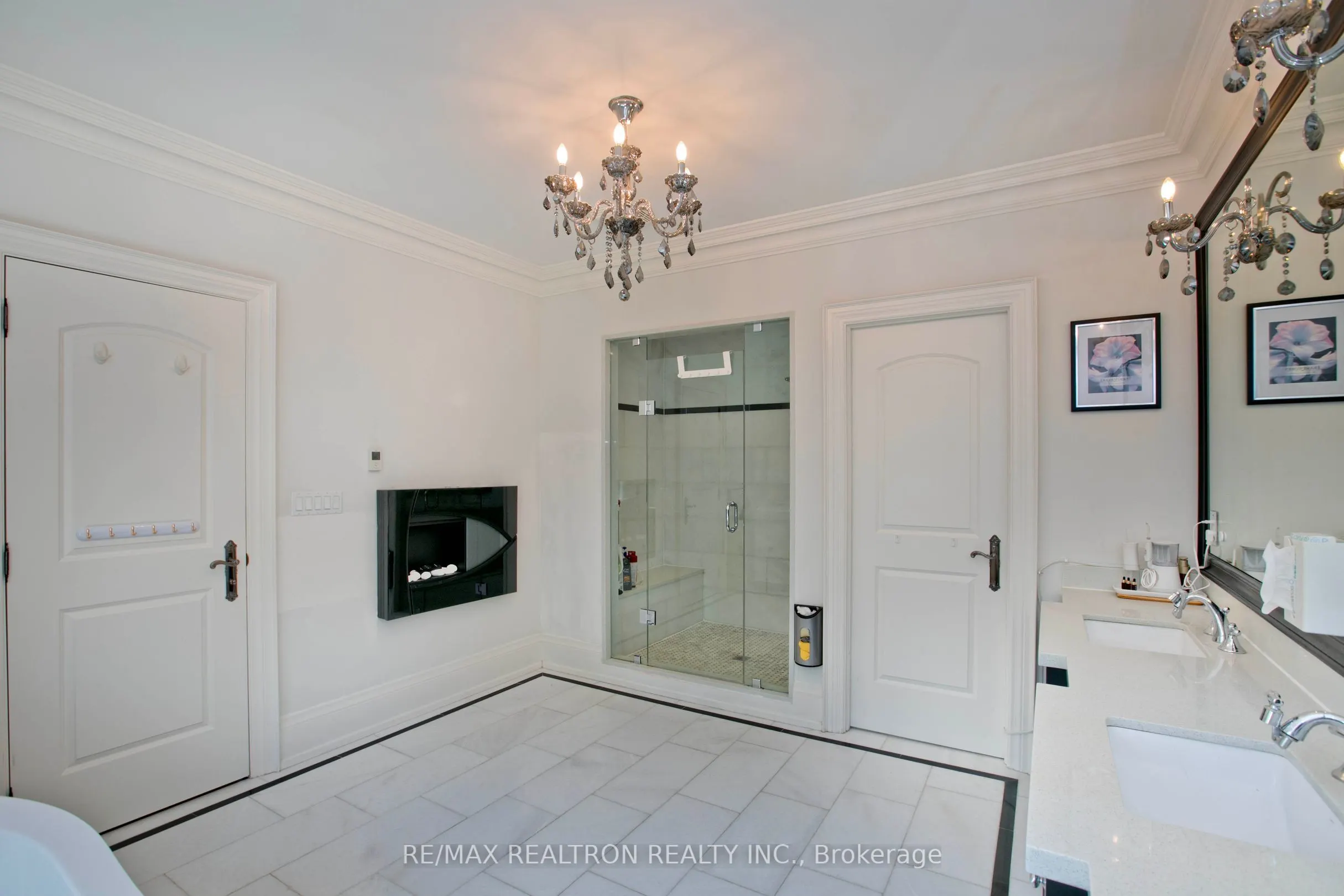 429 Hounslow Avenue