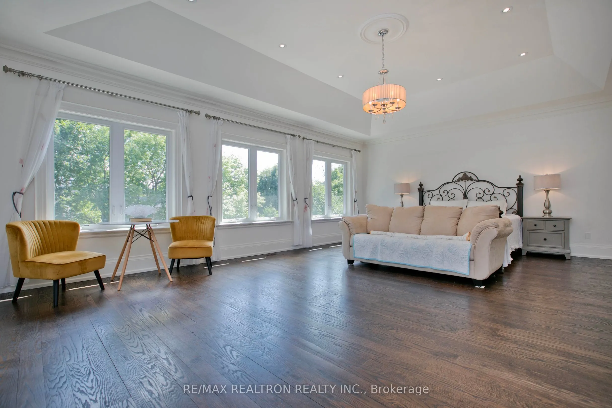 429 Hounslow Avenue