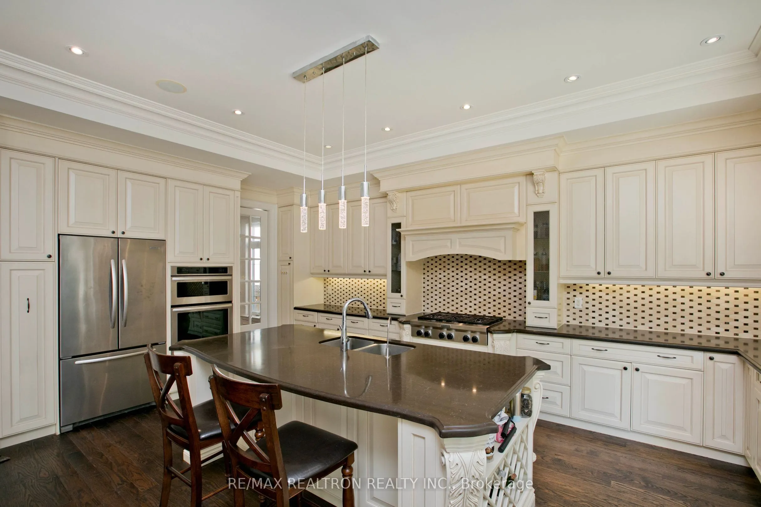 429 Hounslow Avenue