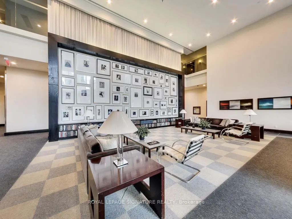 438 King Street W, #1311