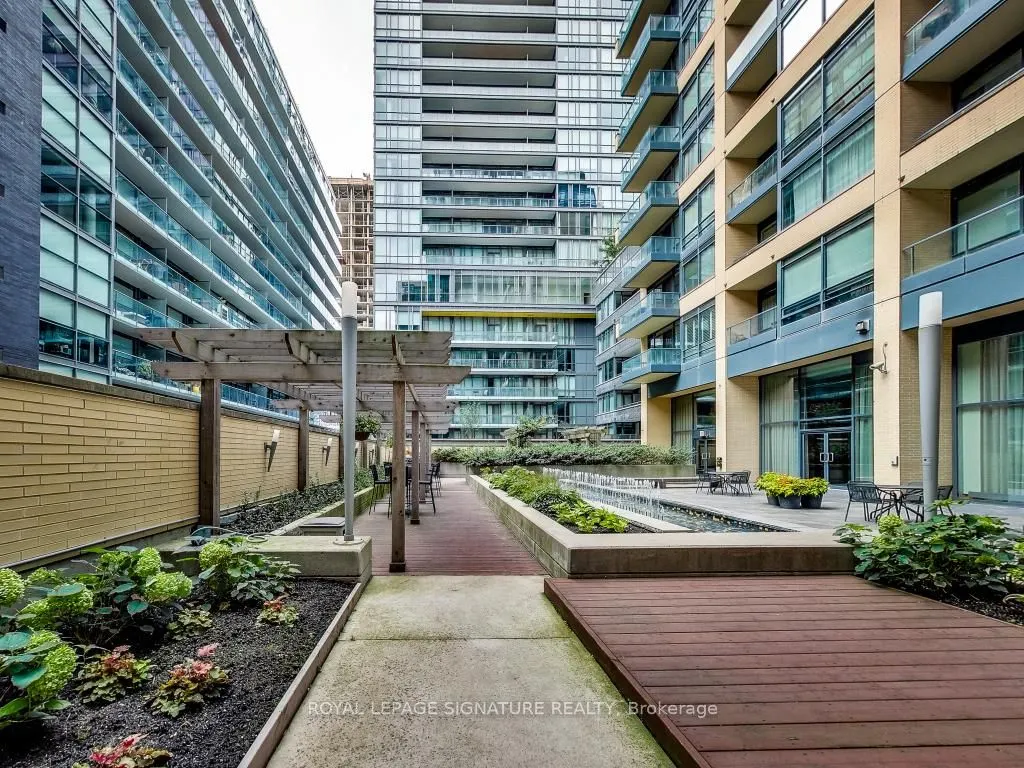 438 King Street W, #1311