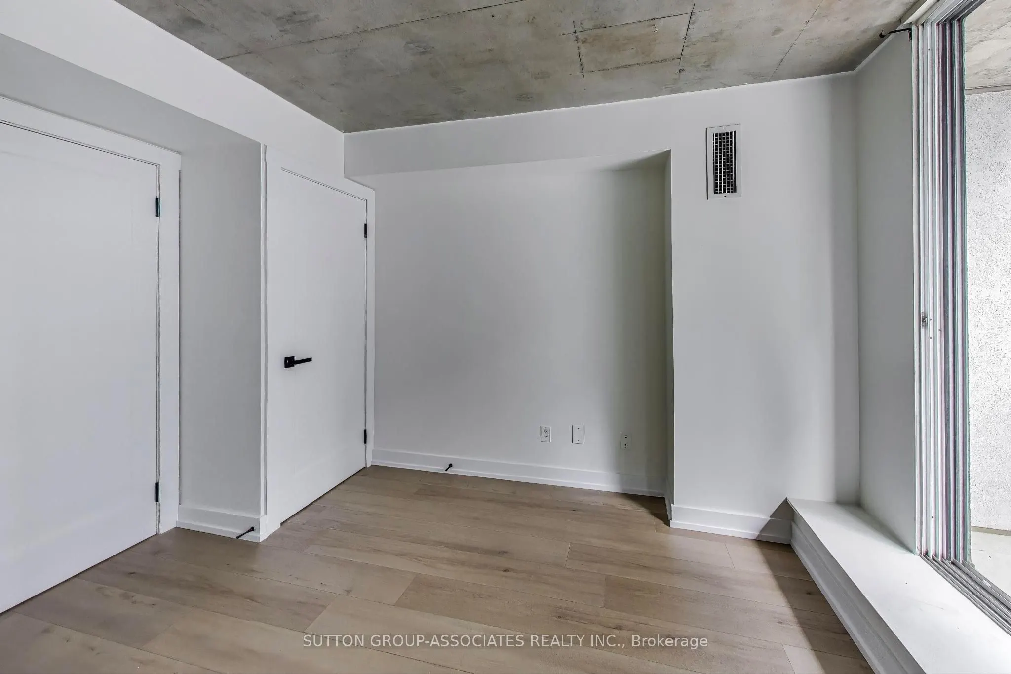 1029 King Street W, #213