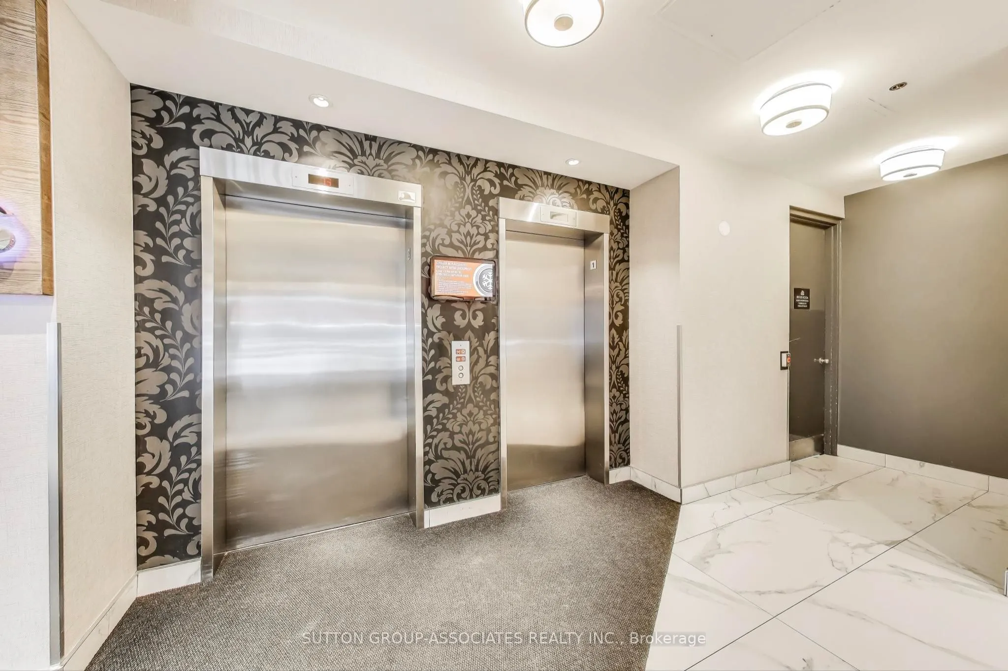 1029 King Street W, #213