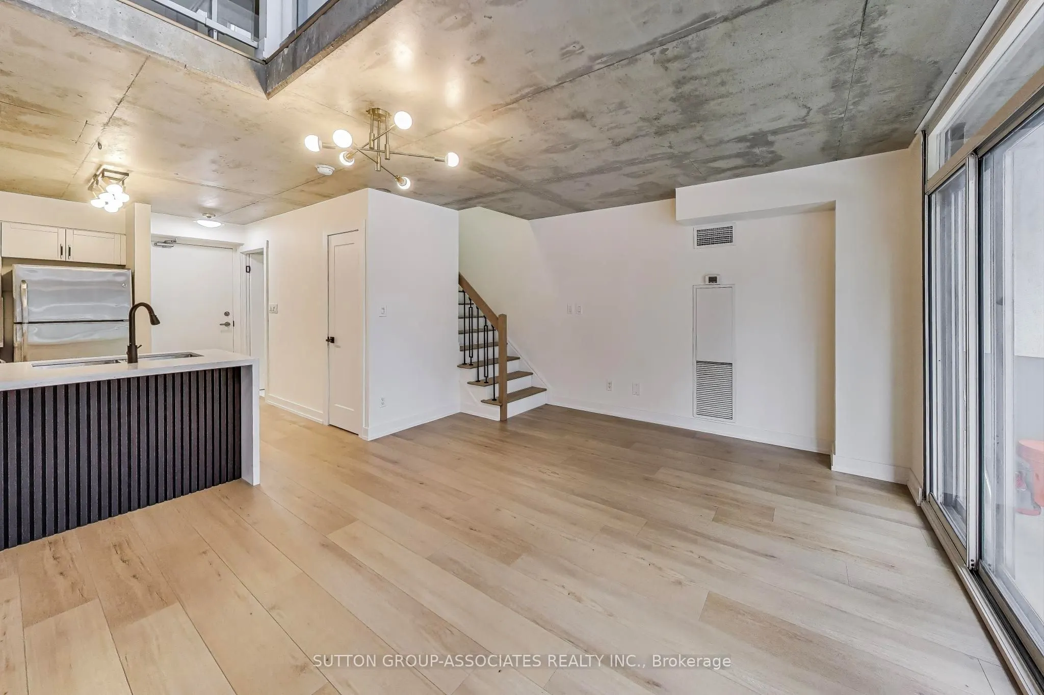 1029 King Street W, #213