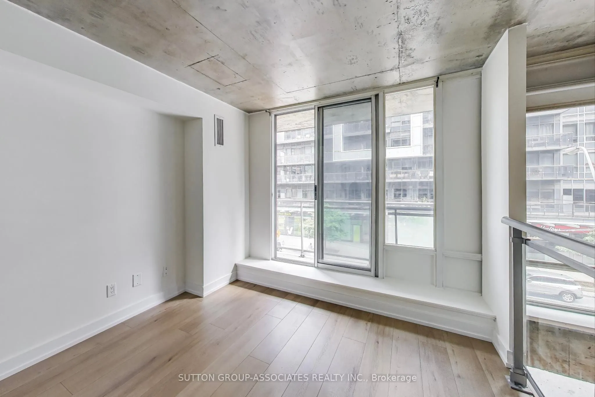 1029 King Street W, #213