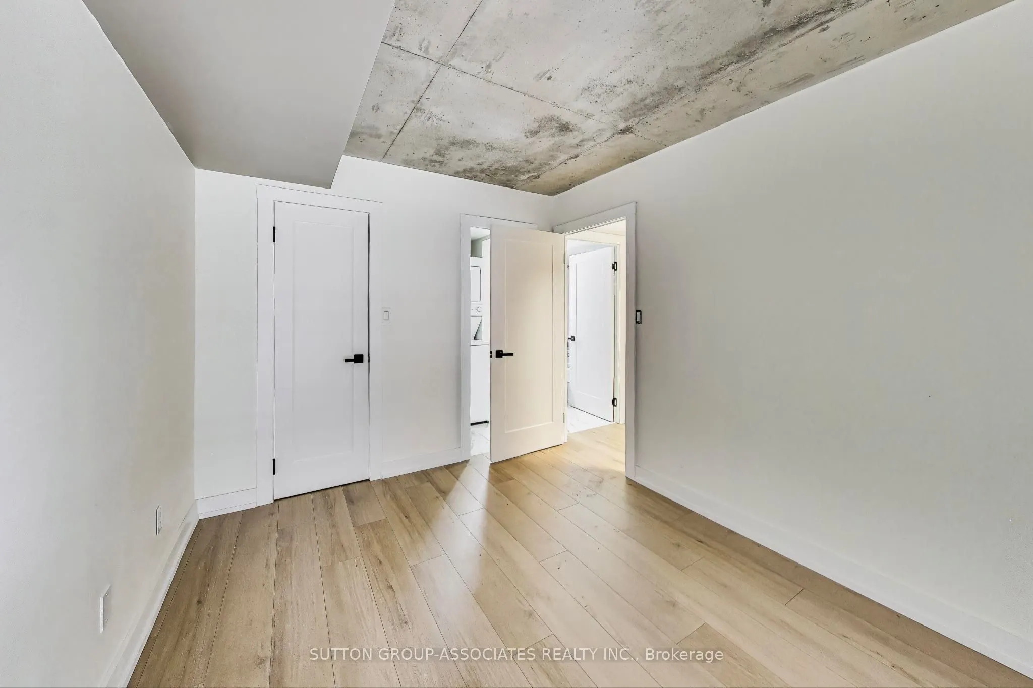 1029 King Street W, #213