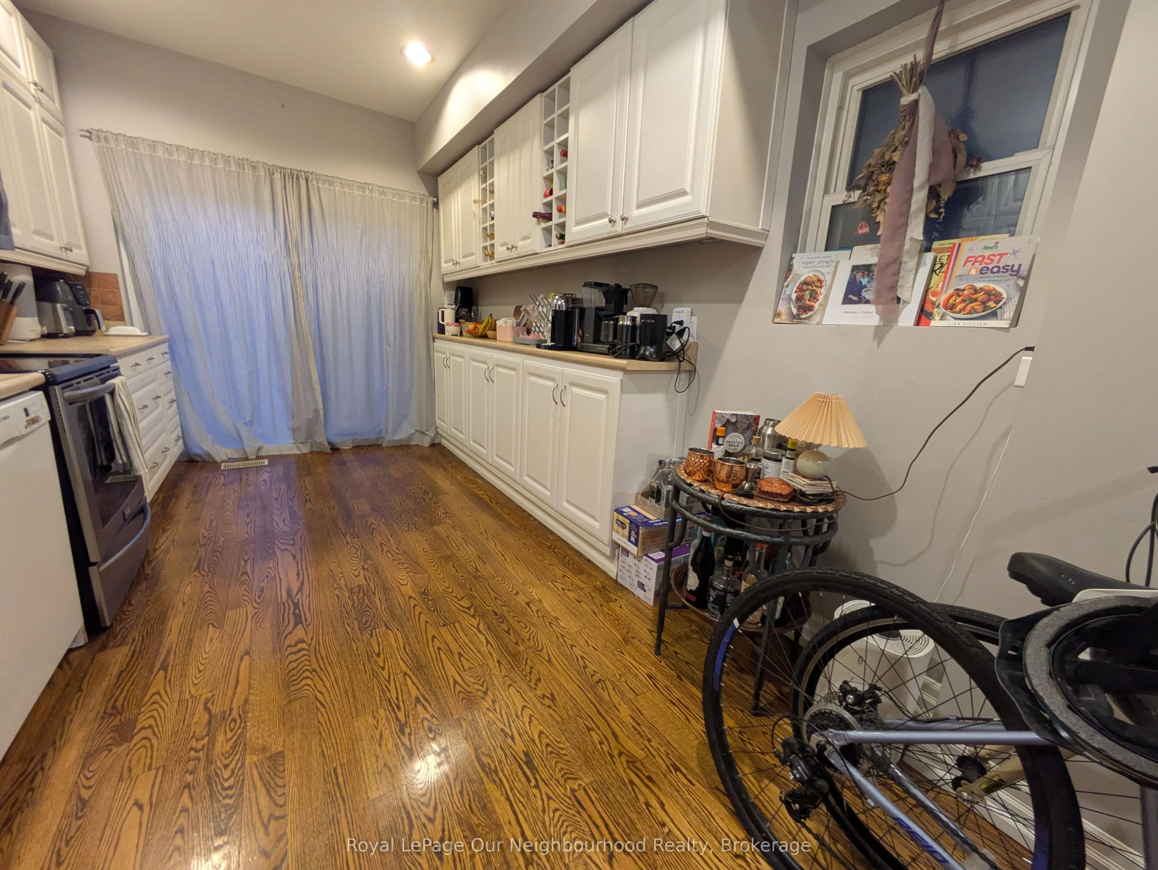 86 Asquith Avenue, #Lower
