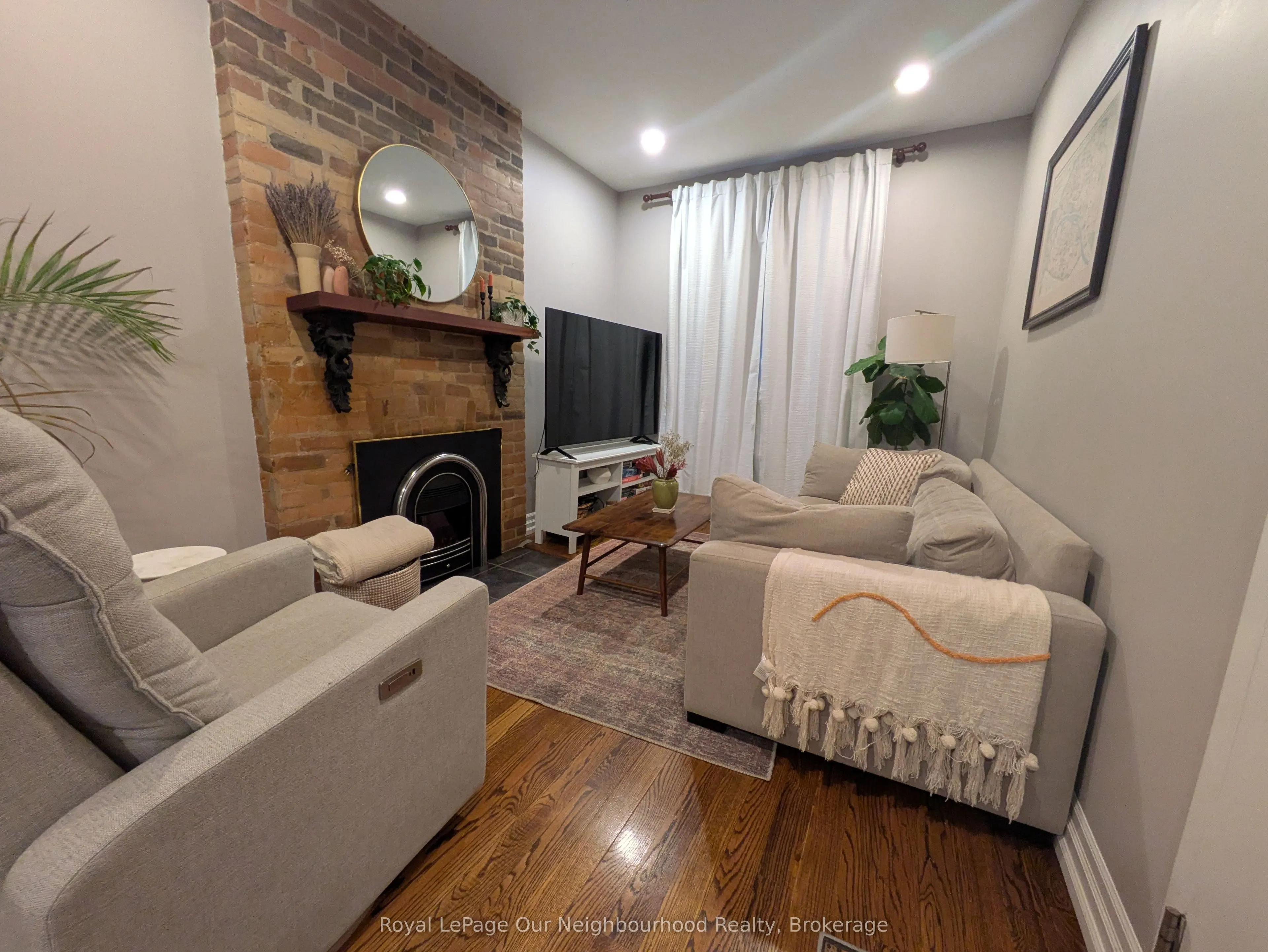 86 Asquith Avenue, #Lower