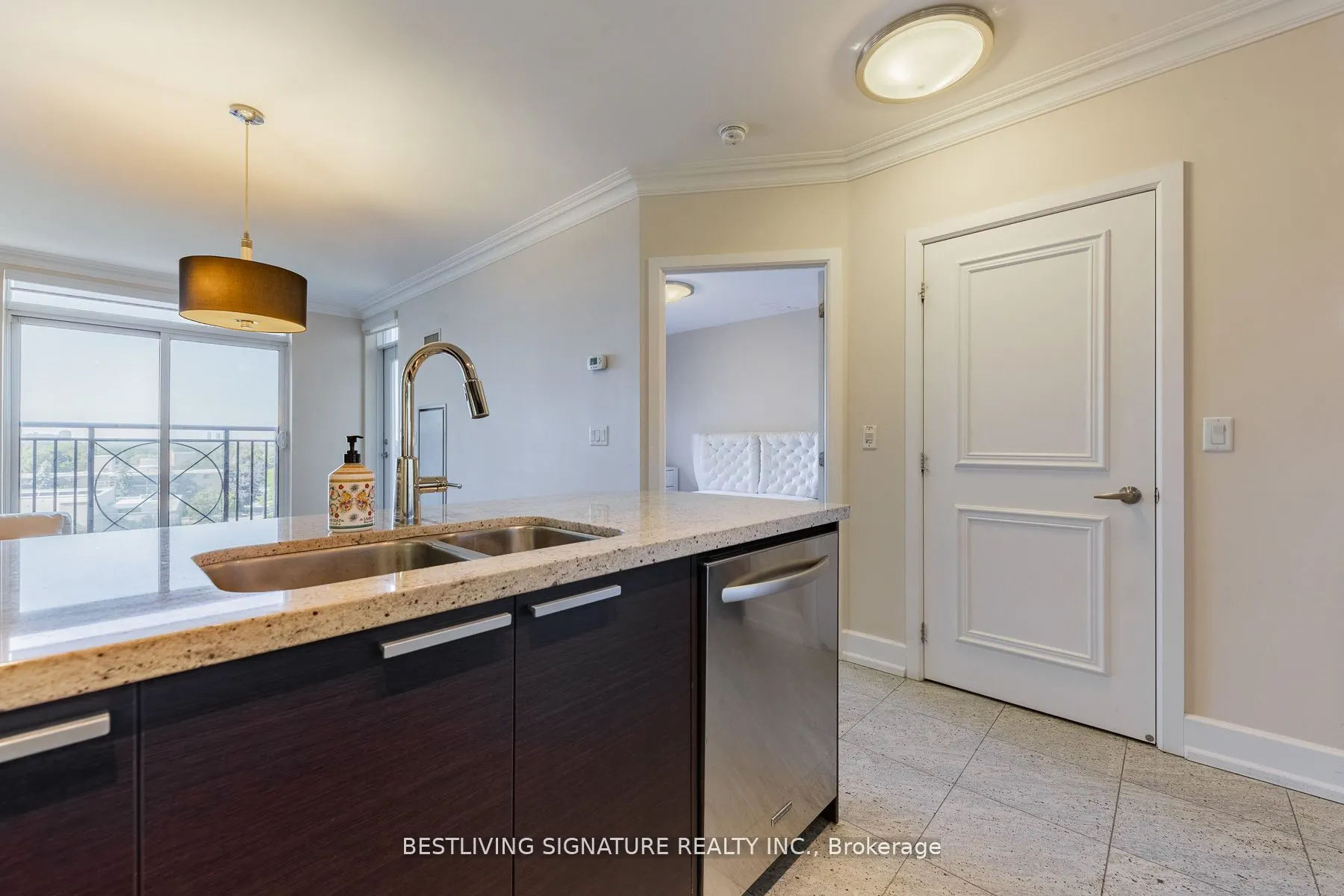 650 Sheppard Avenue E, #609