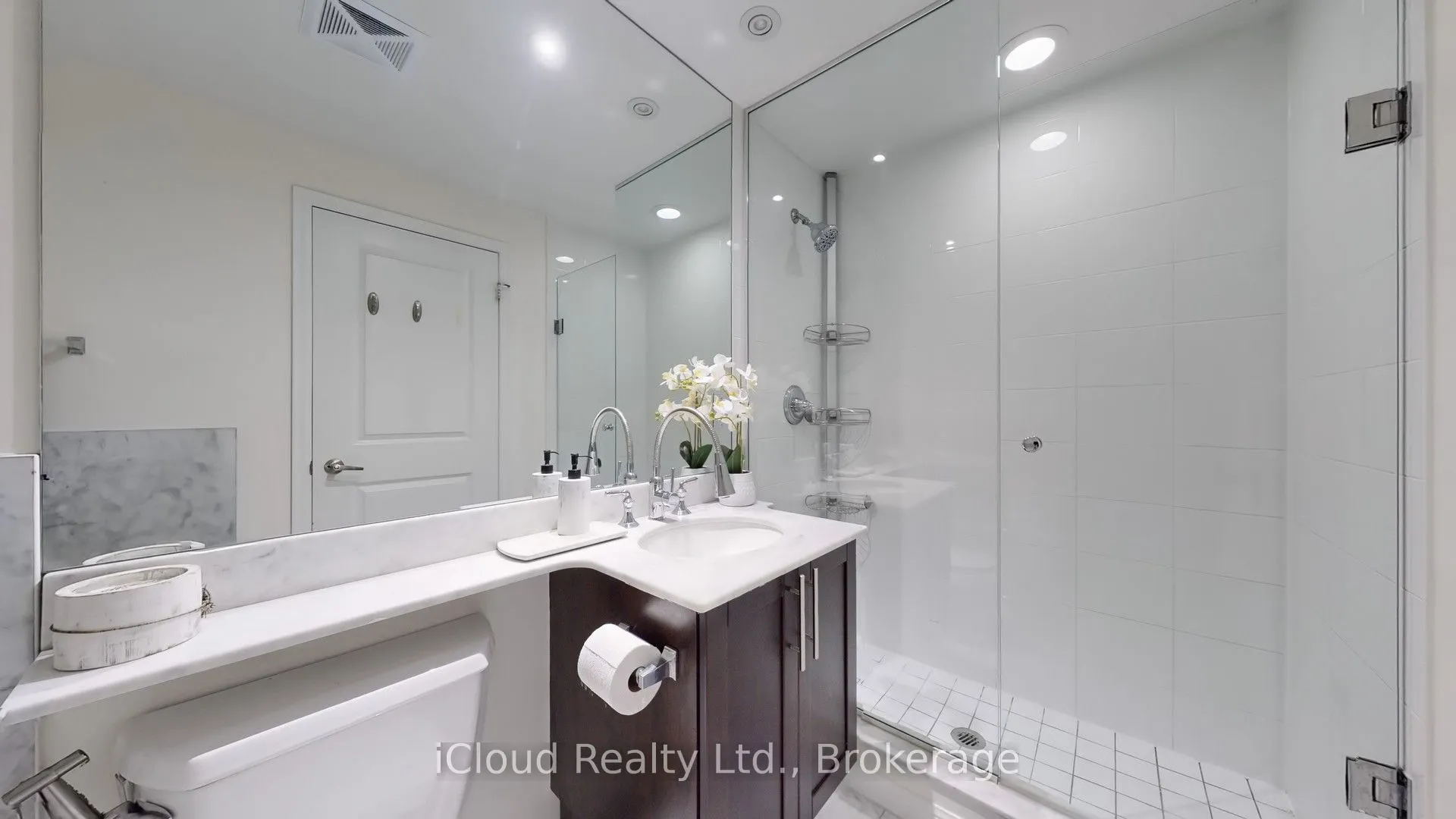 628 Fleet Street, #2707