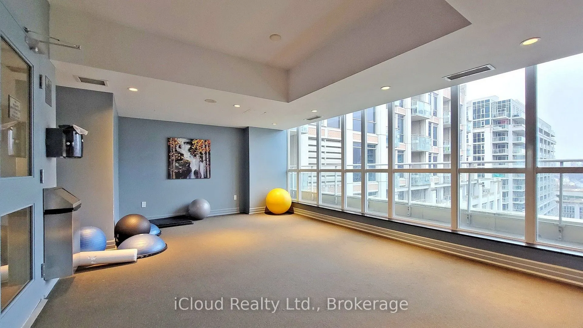 628 Fleet Street, #2707