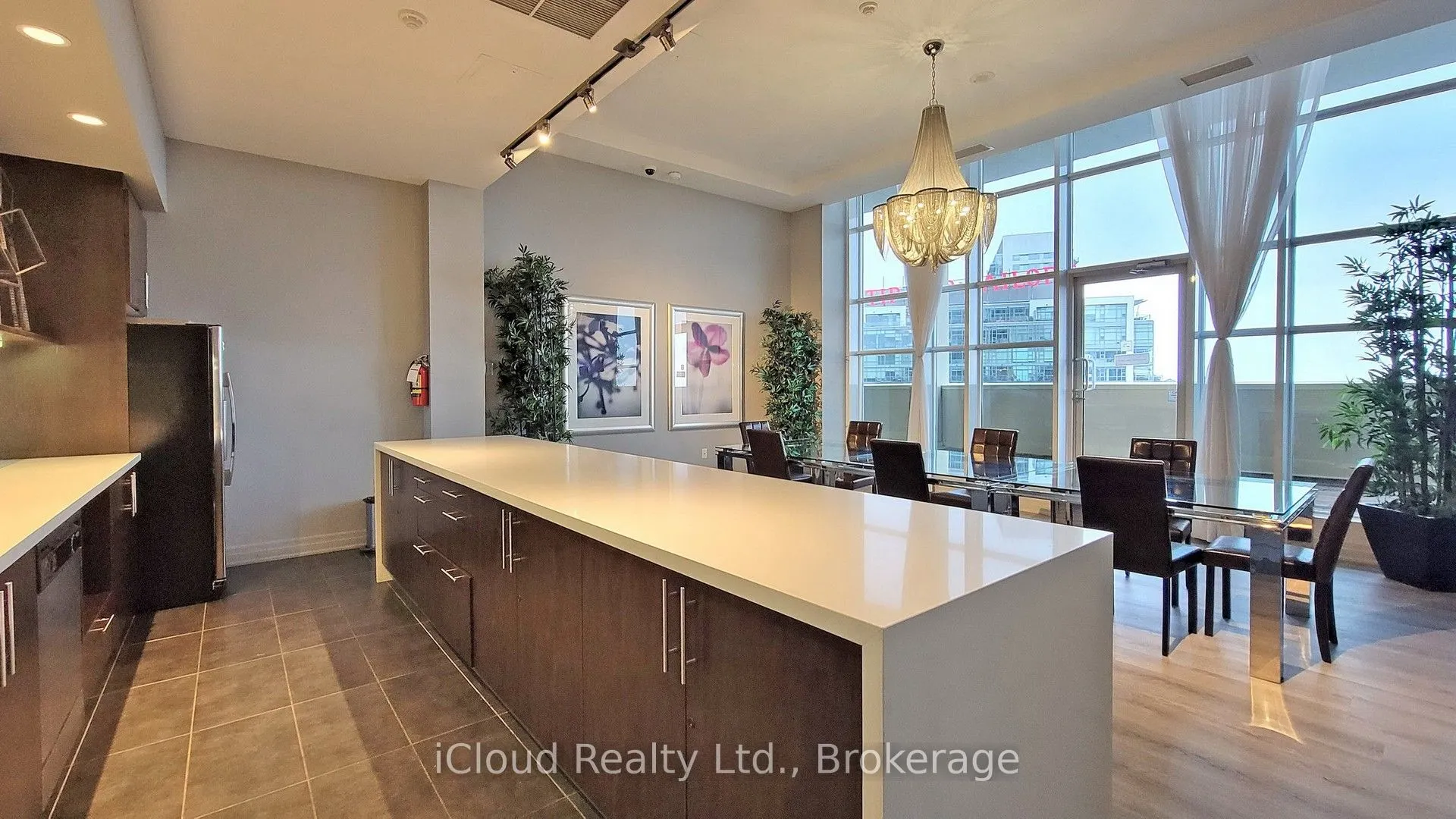 628 Fleet Street, #2707