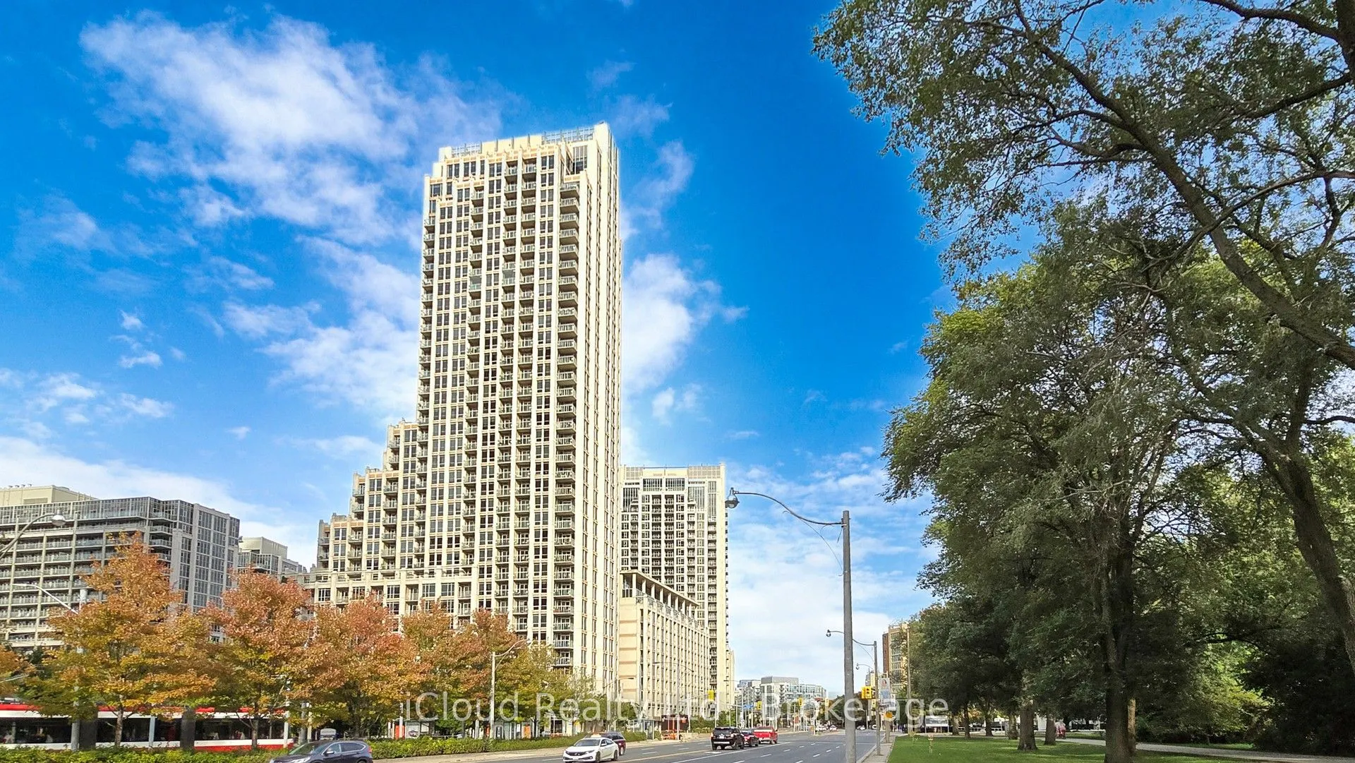 628 Fleet Street, #2707
