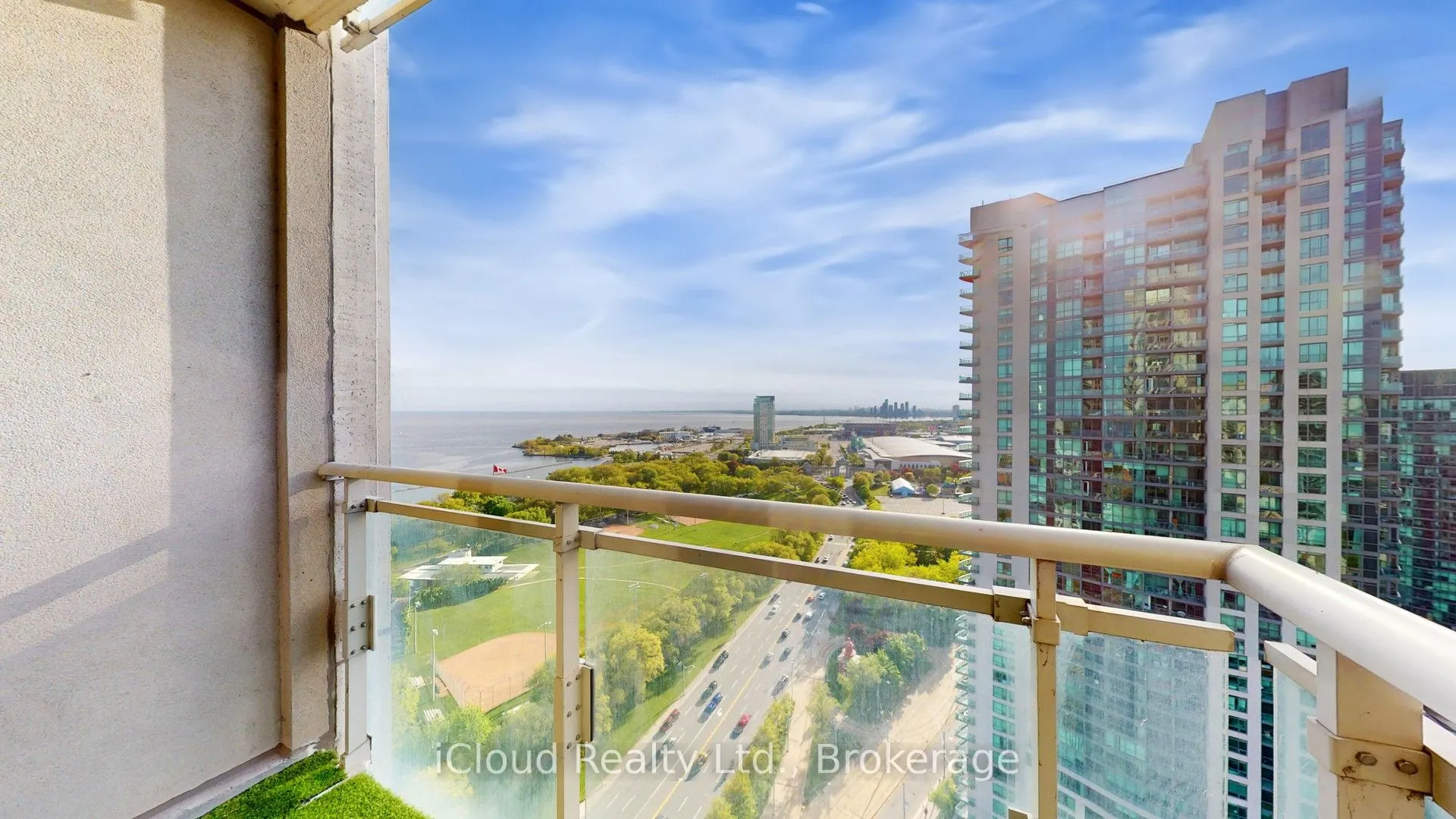 628 Fleet Street, #2707