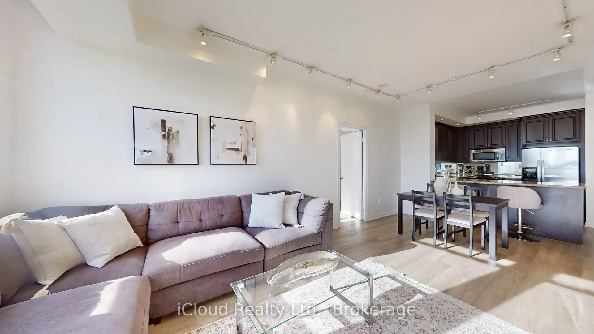 628 Fleet Street, #2707