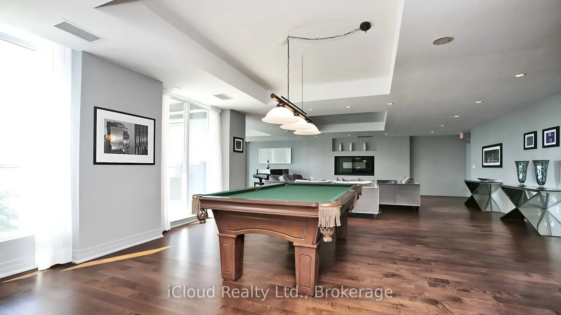 628 Fleet Street, #2707