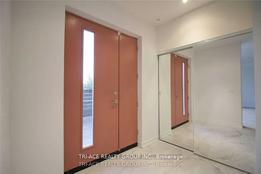 113 Mcmahon Drive, #Th02