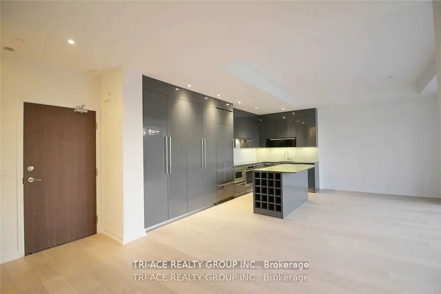 113 Mcmahon Drive, #Th02