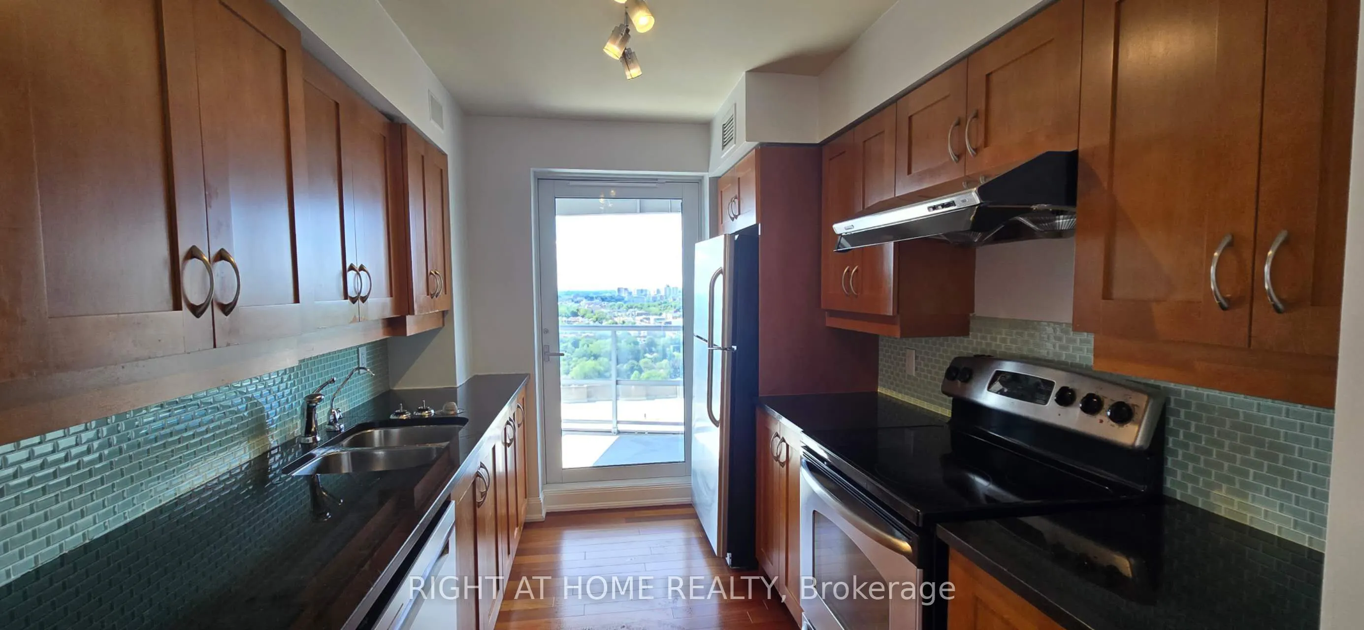 2181 Yonge Street, #2805