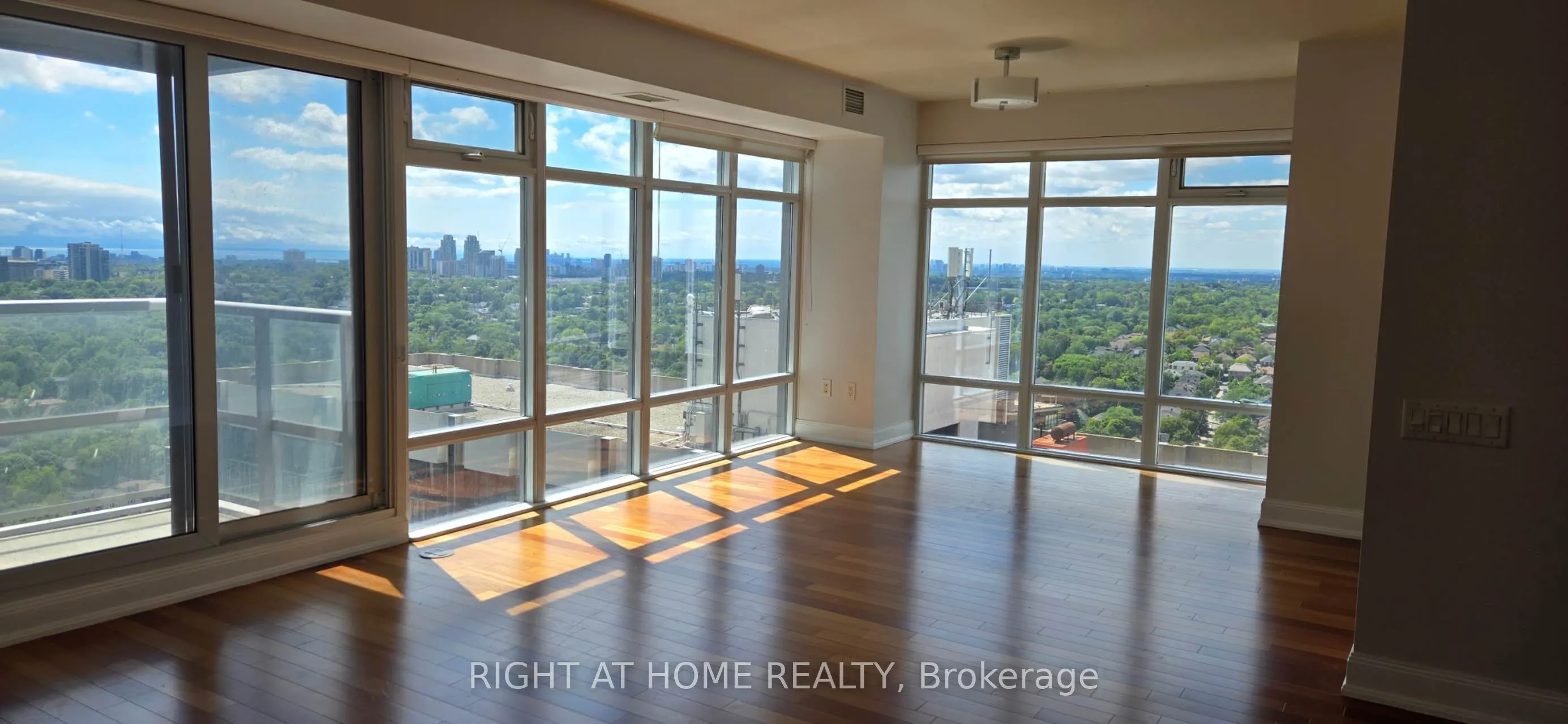 2181 Yonge Street, #2805