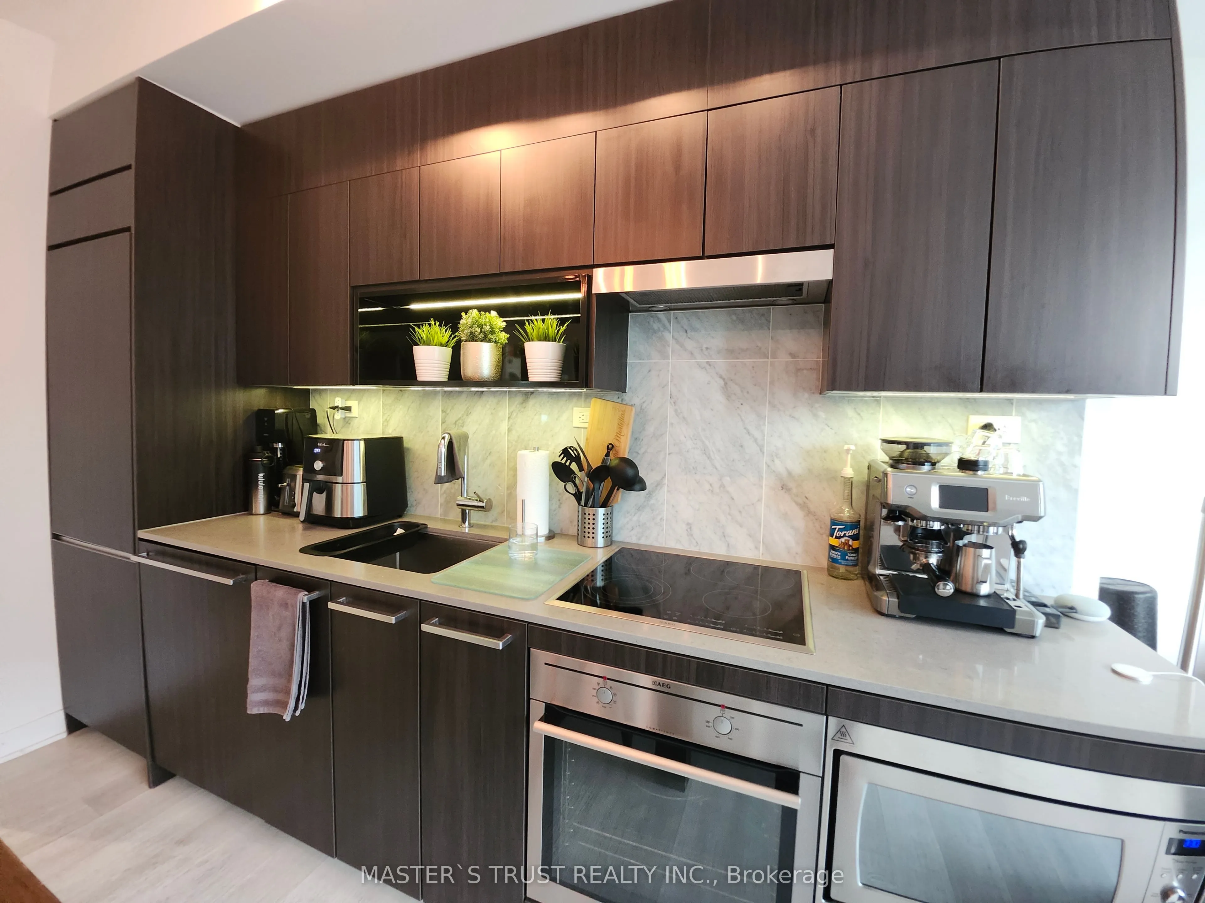 80 Queens Wharf Road, #1112