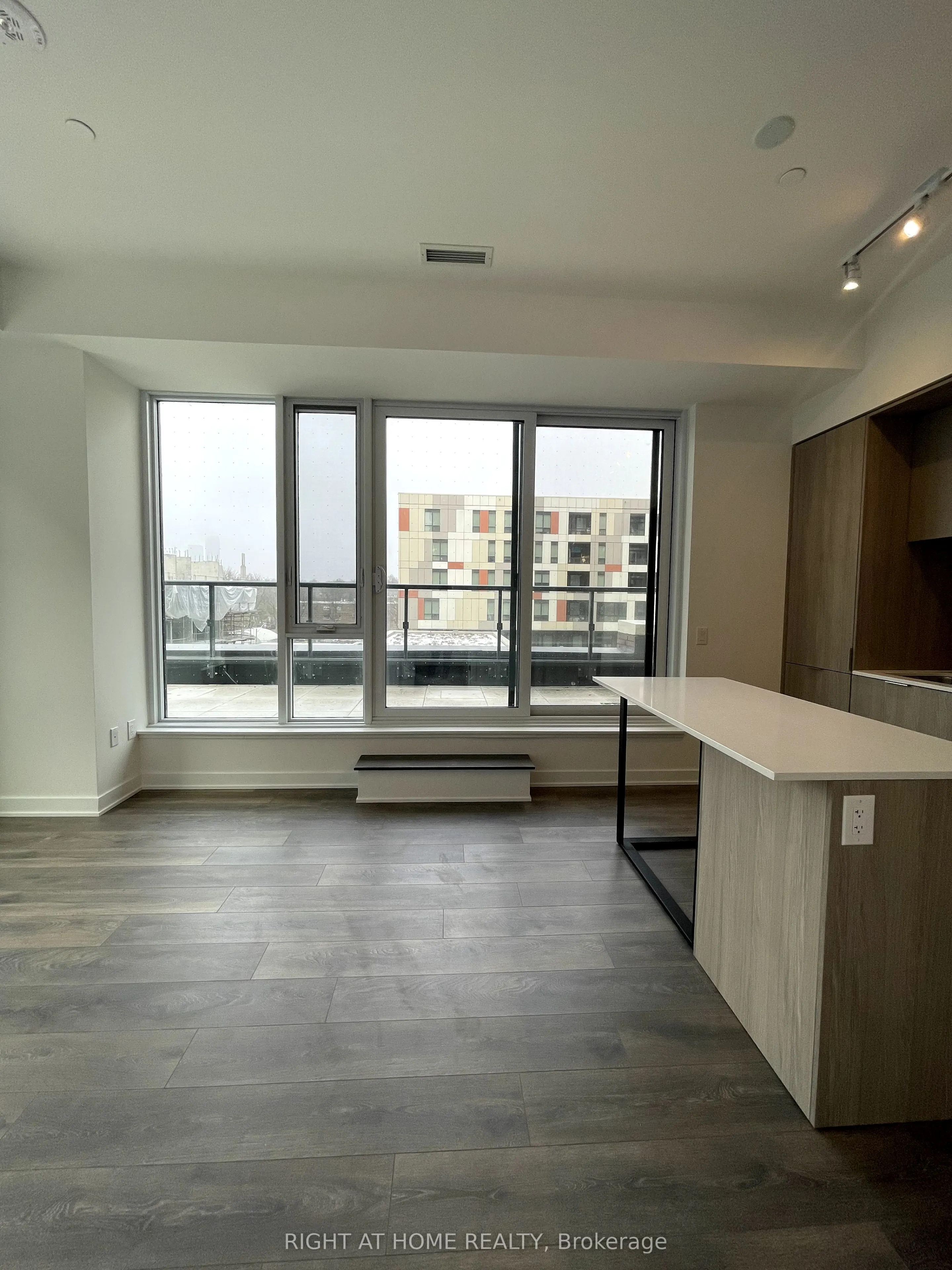 35 Tubman Avenue, #415W