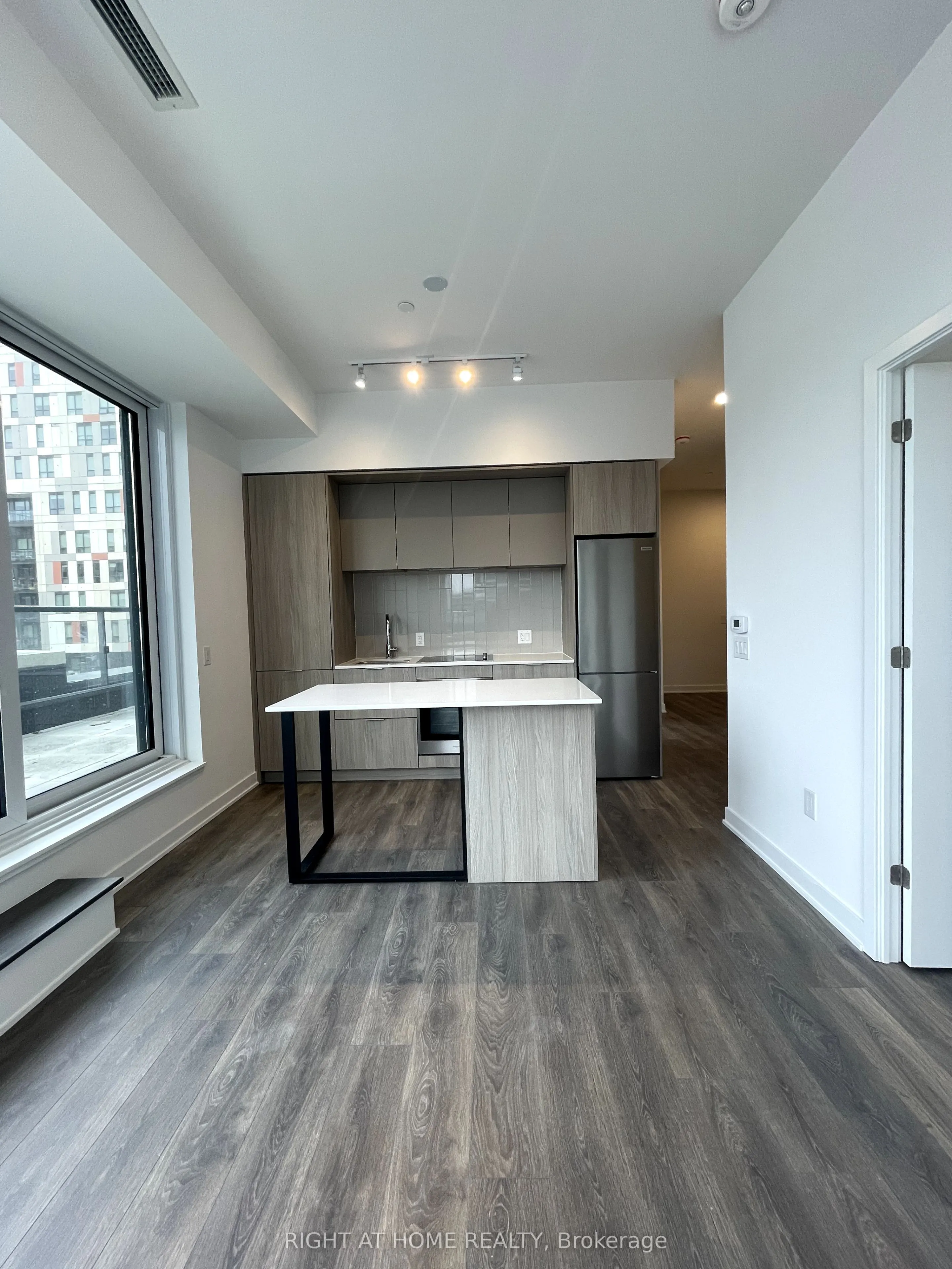 35 Tubman Avenue, #415W
