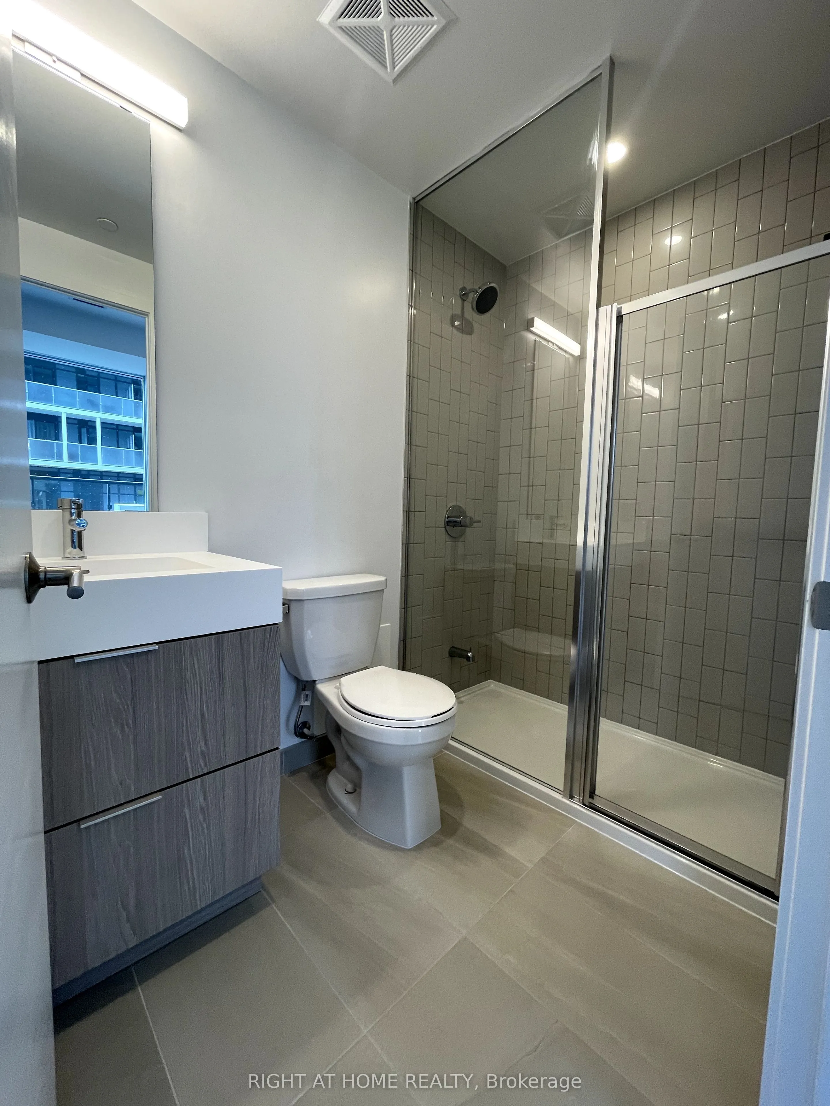 35 Tubman Avenue, #415W
