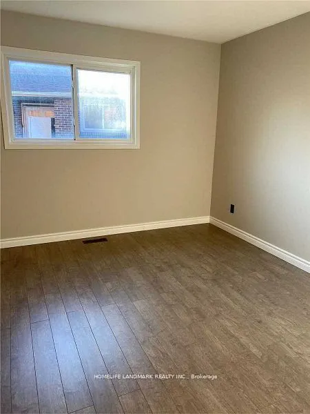 120 Micmac Crescent, #Upper