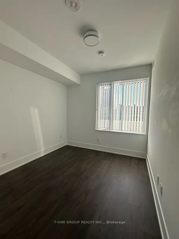480 Front Street W, #803
