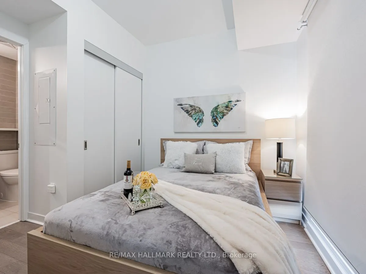 501 Adelaide Street W, #10