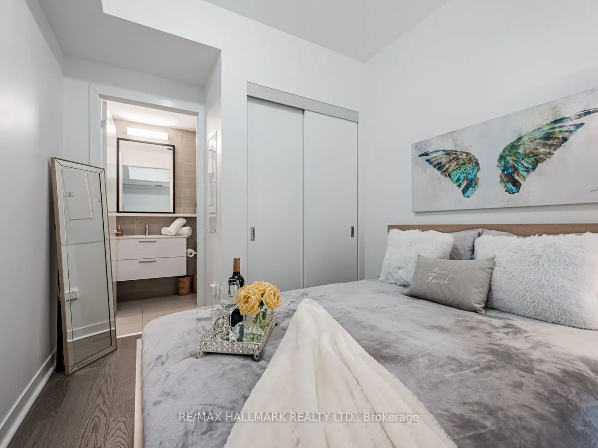 501 Adelaide Street W, #10