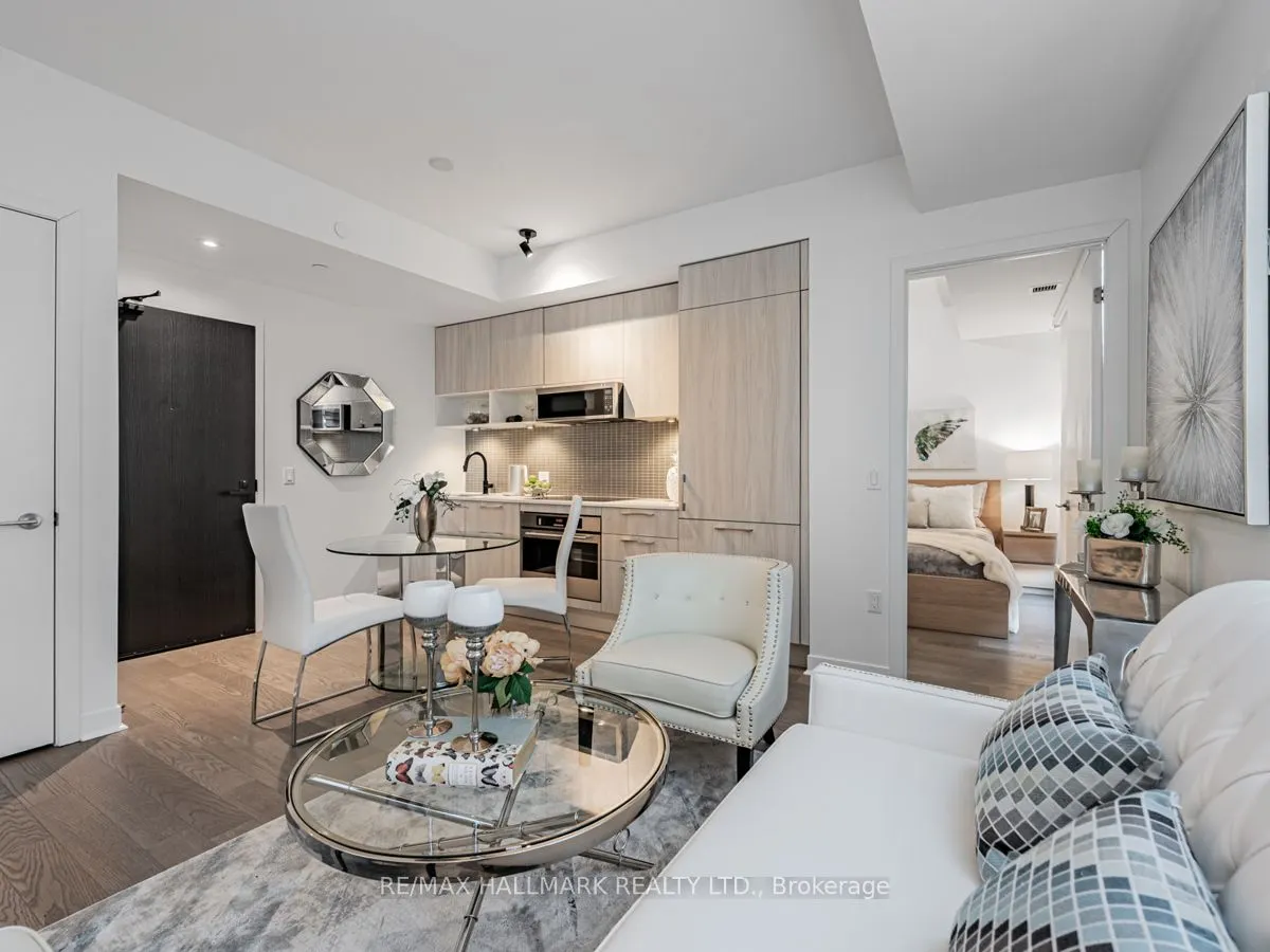 501 Adelaide Street W, #10