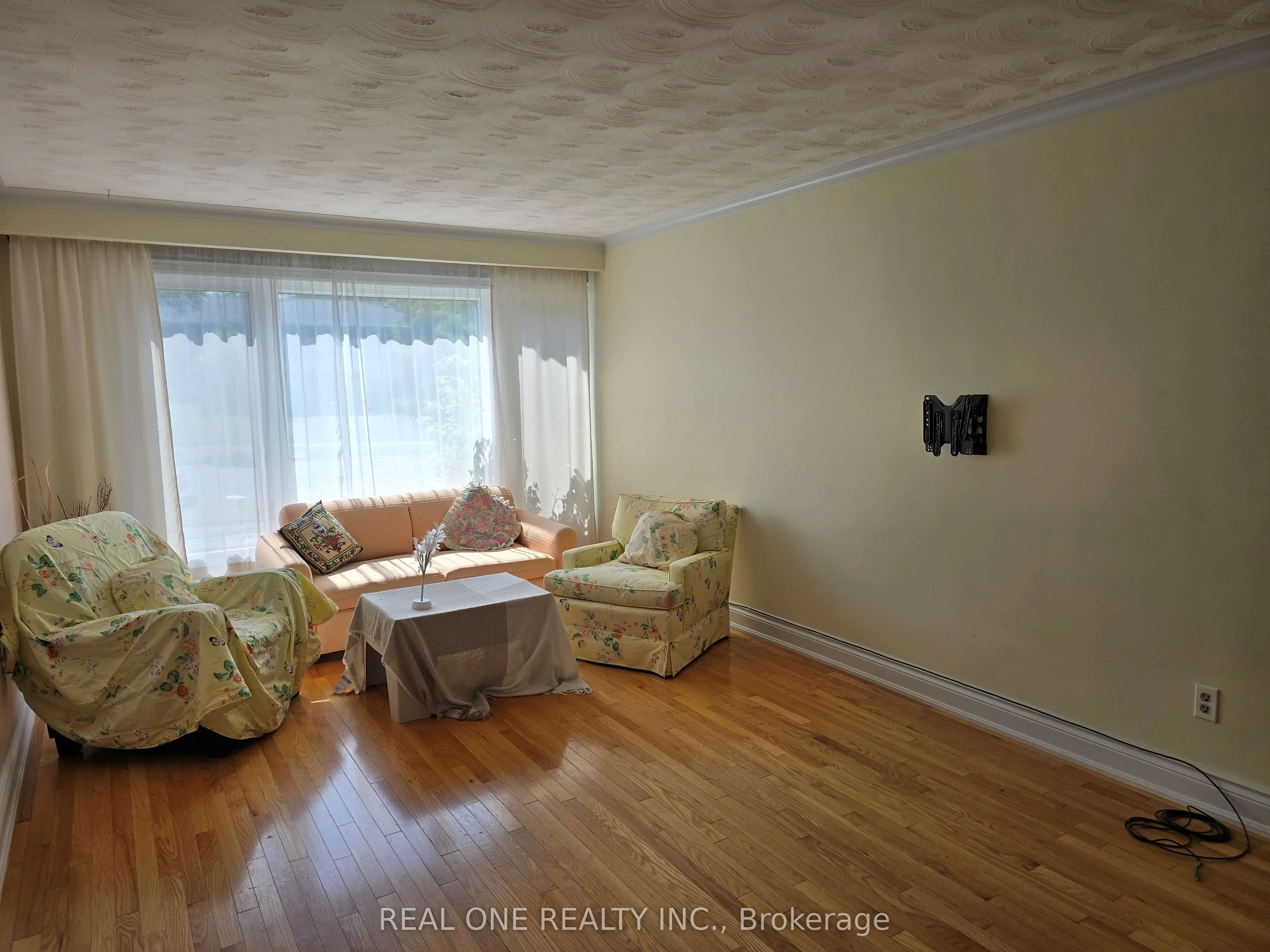 37 Bessarion Road