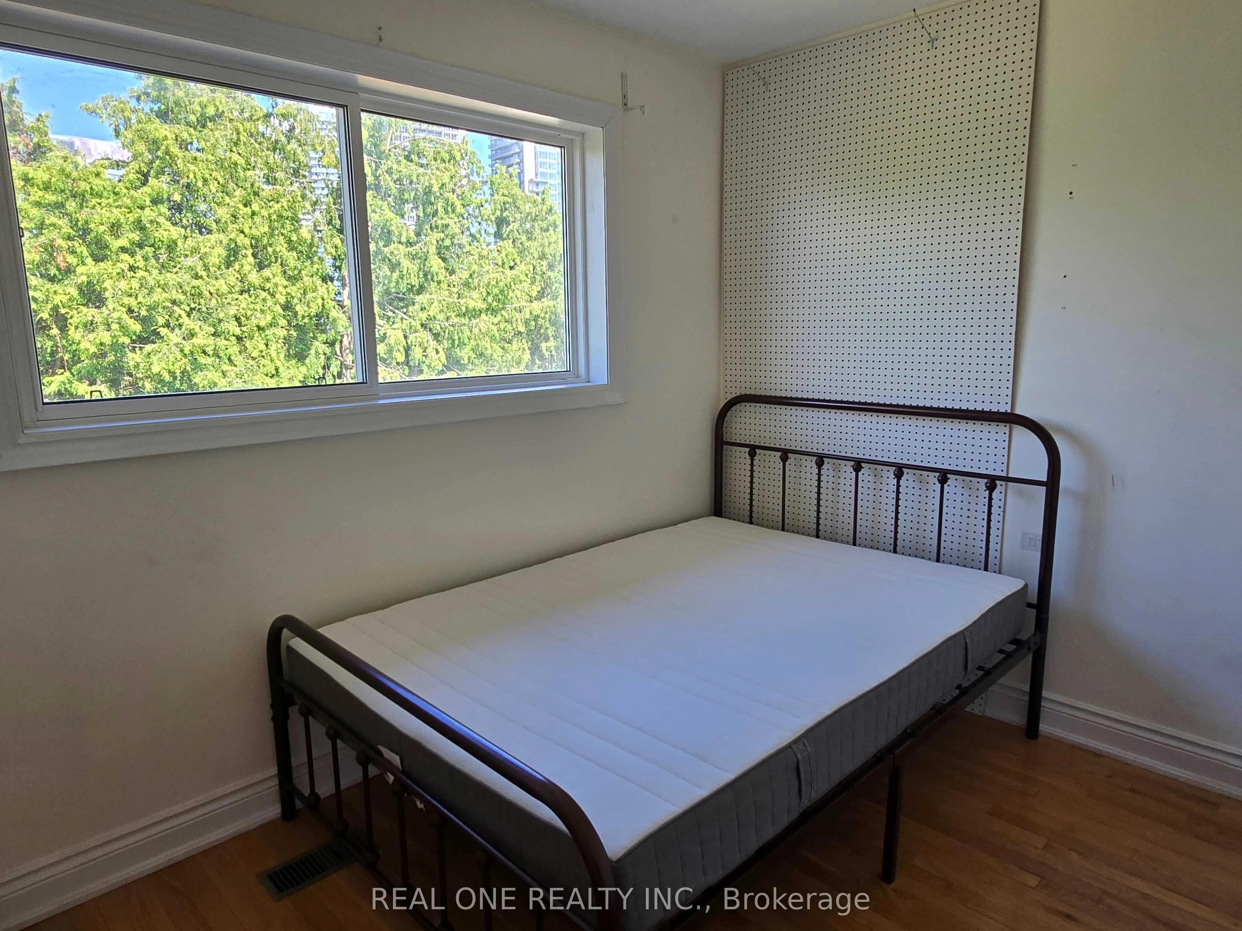37 Bessarion Road