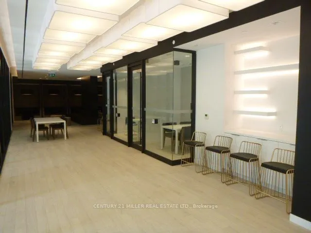 85 Wood Street, #1005