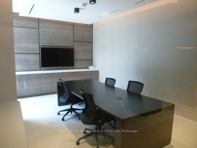 85 Wood Street, #1005