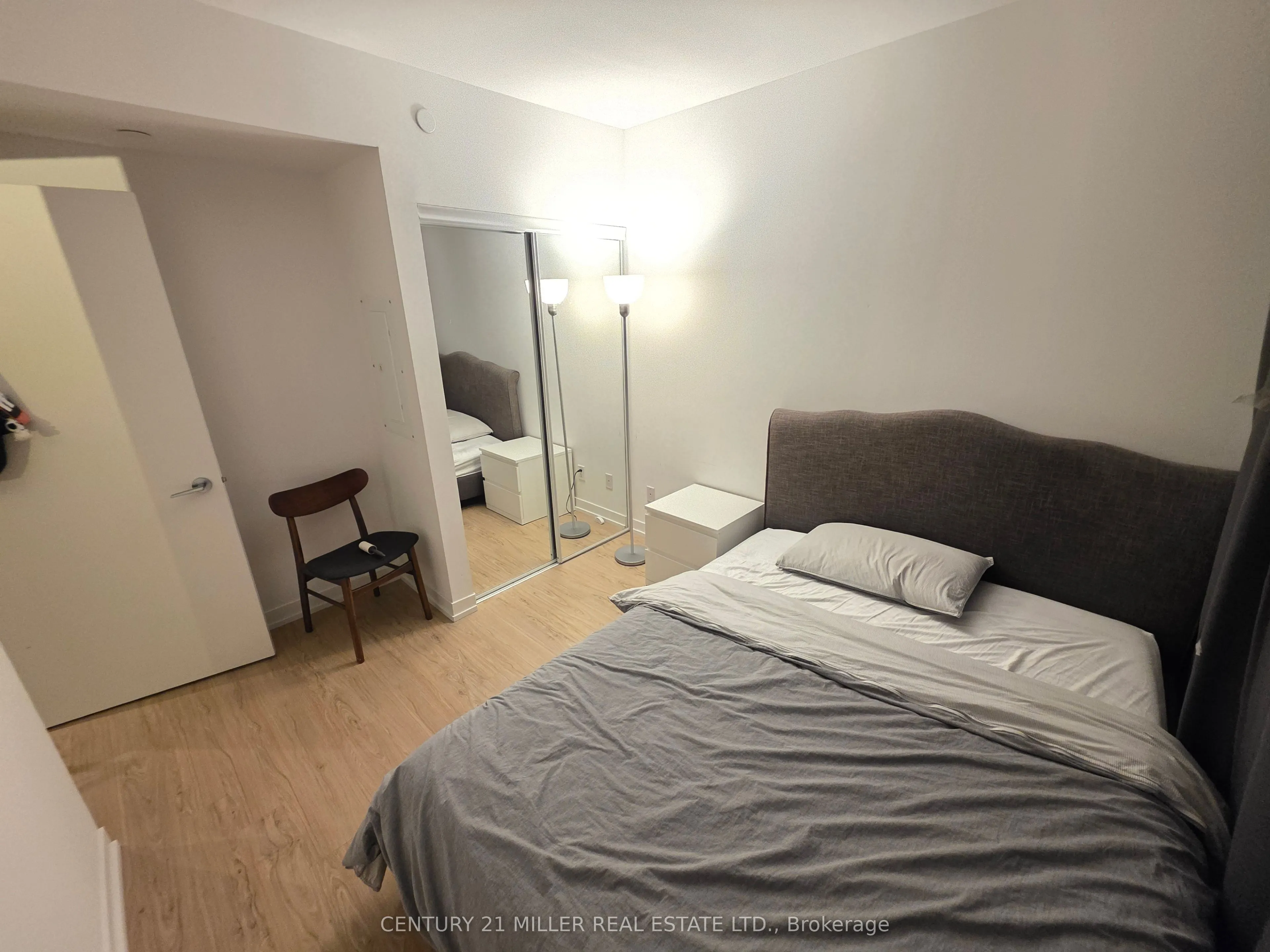 85 Wood Street, #1005