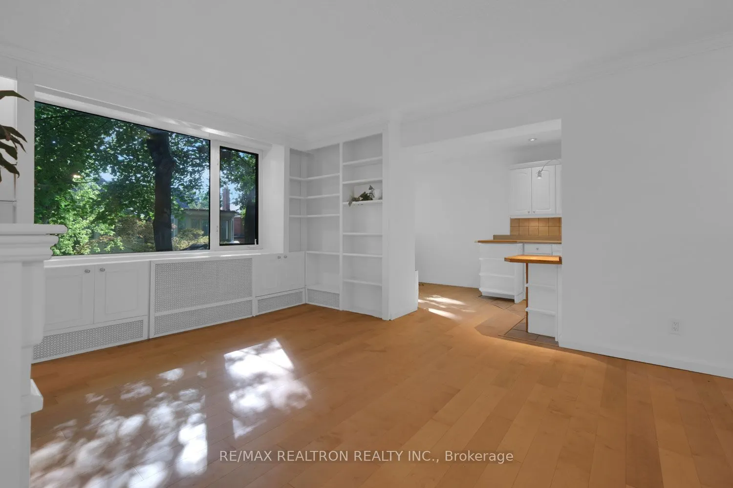 1901 Bayview Avenue, #109
