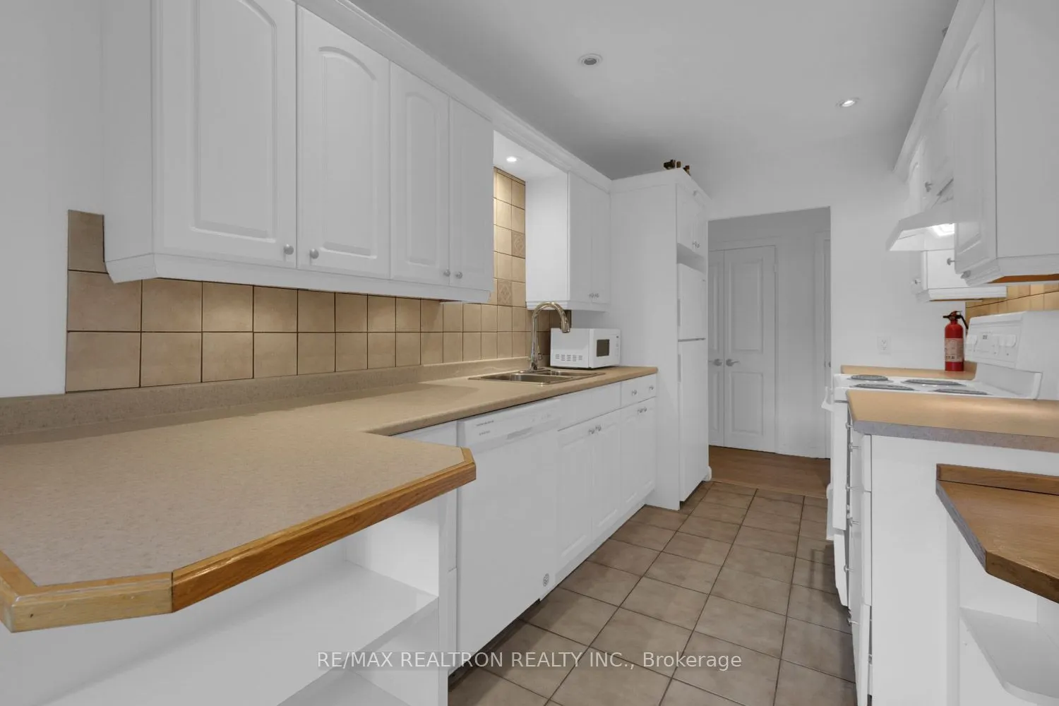 1901 Bayview Avenue, #109