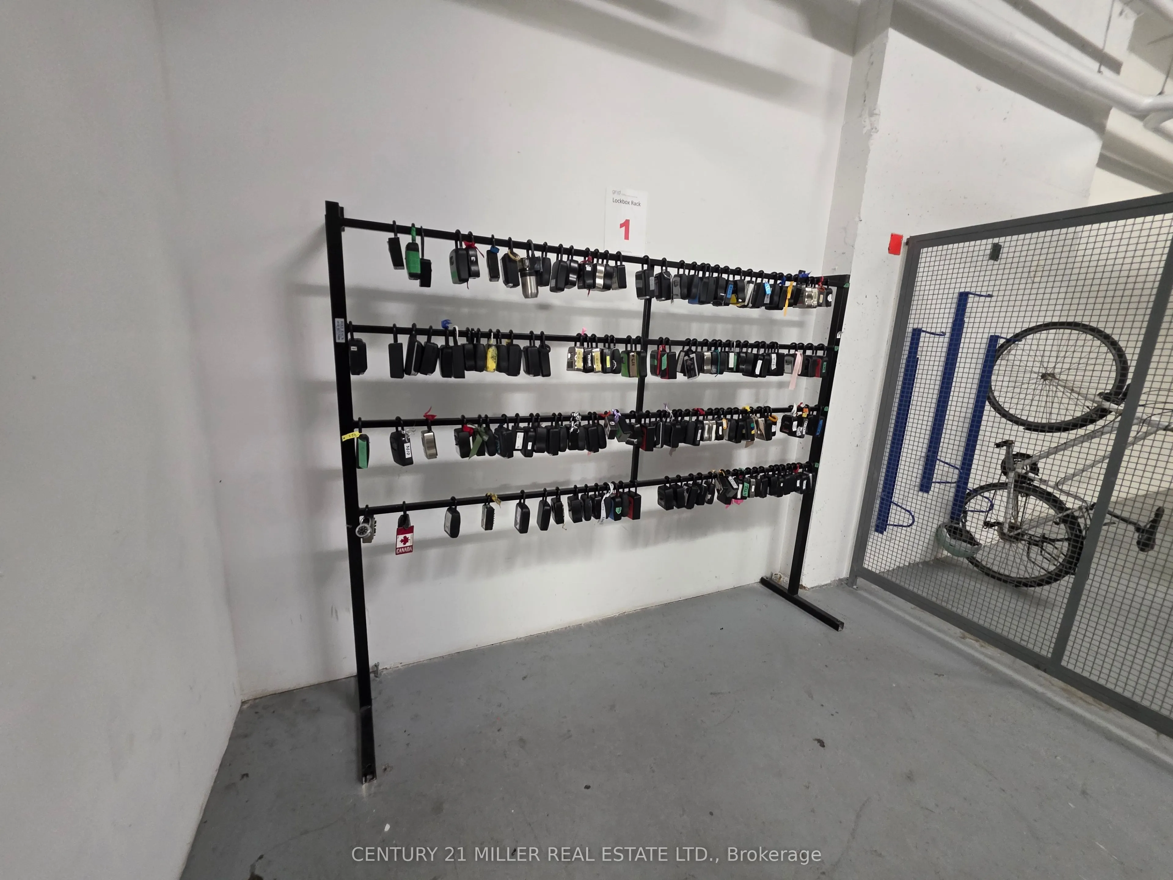 181 Dundas Street E, #3001