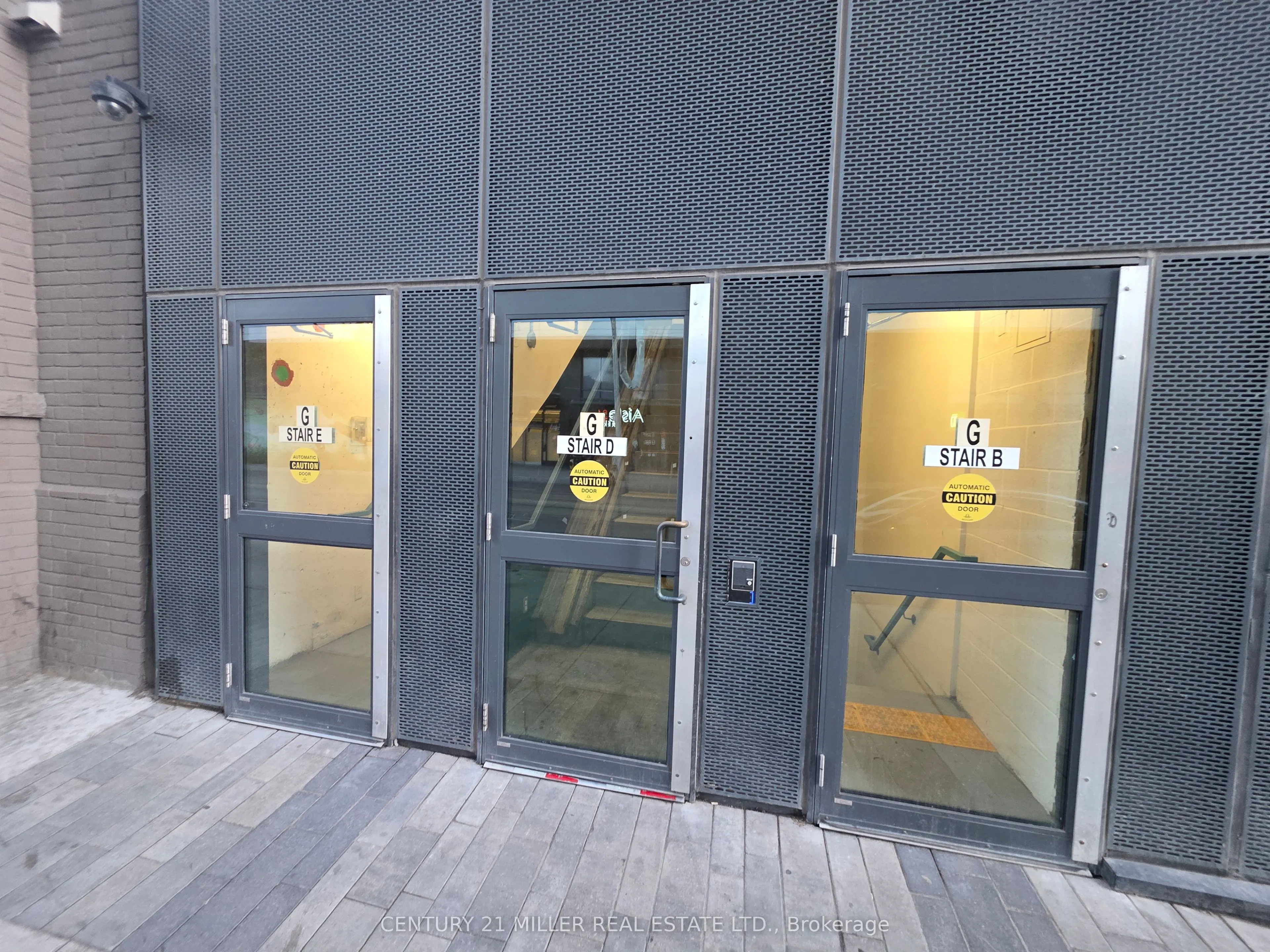 181 Dundas Street E, #3001